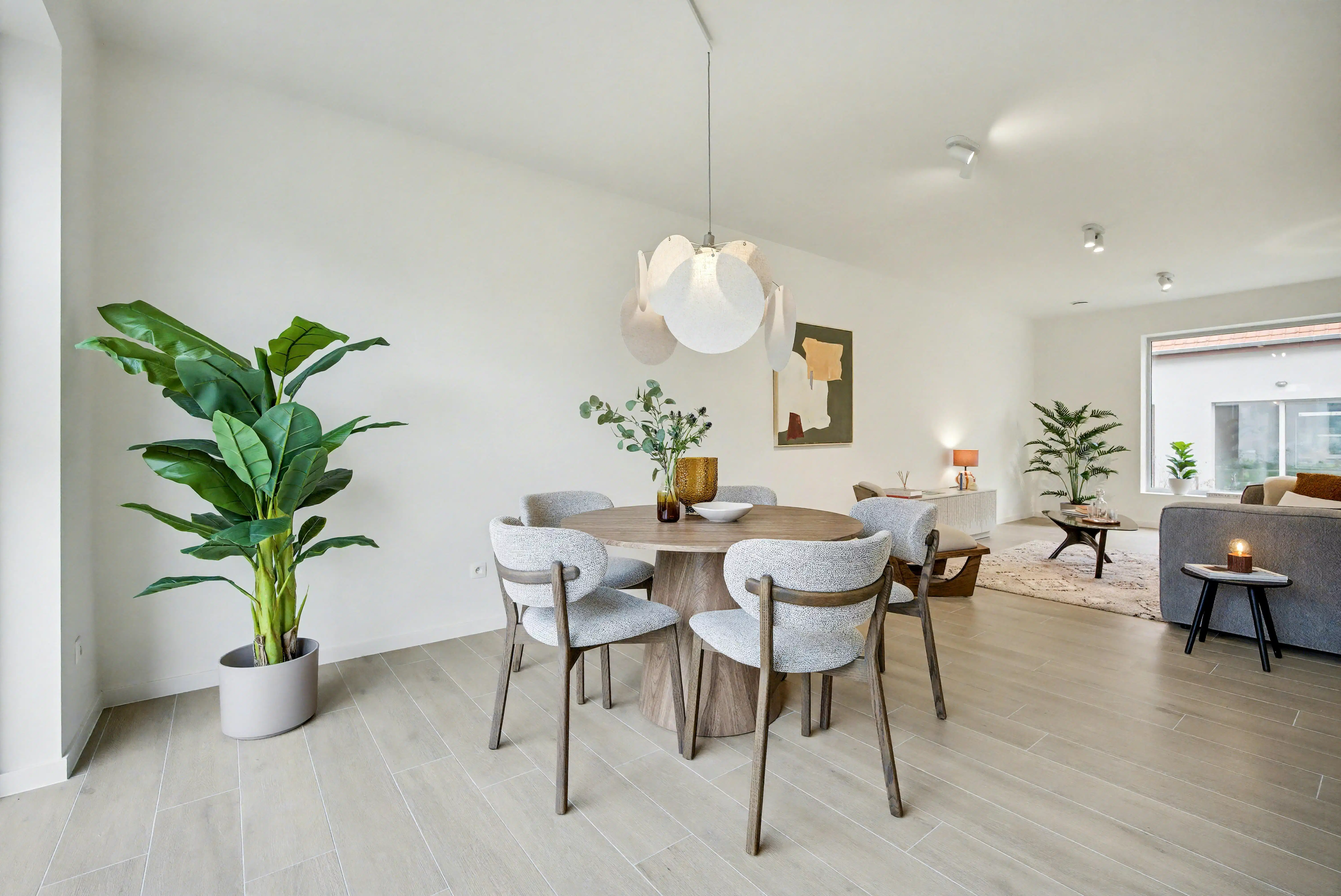 Unieke woning met 3 slaapkamers en twee badkamers foto 4