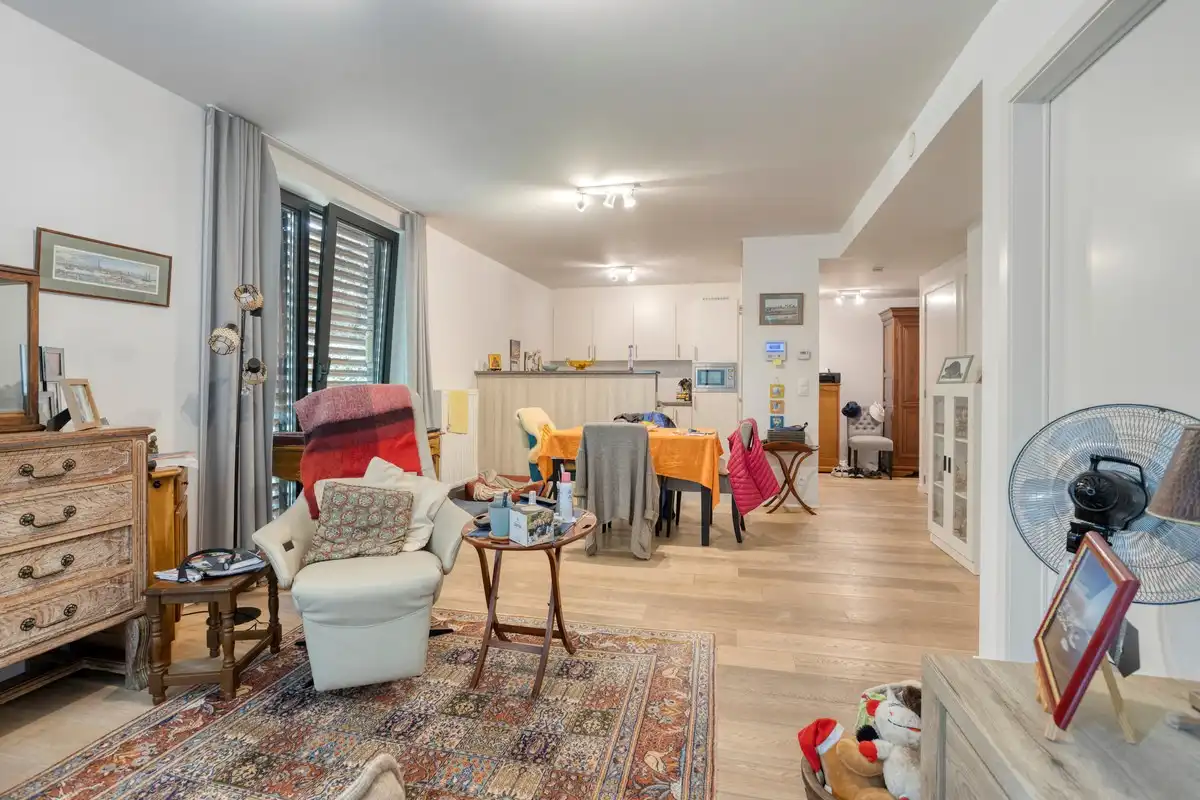 Assistentiewoning met 1 slaapkamer, garage, kelder en tuintje foto 3