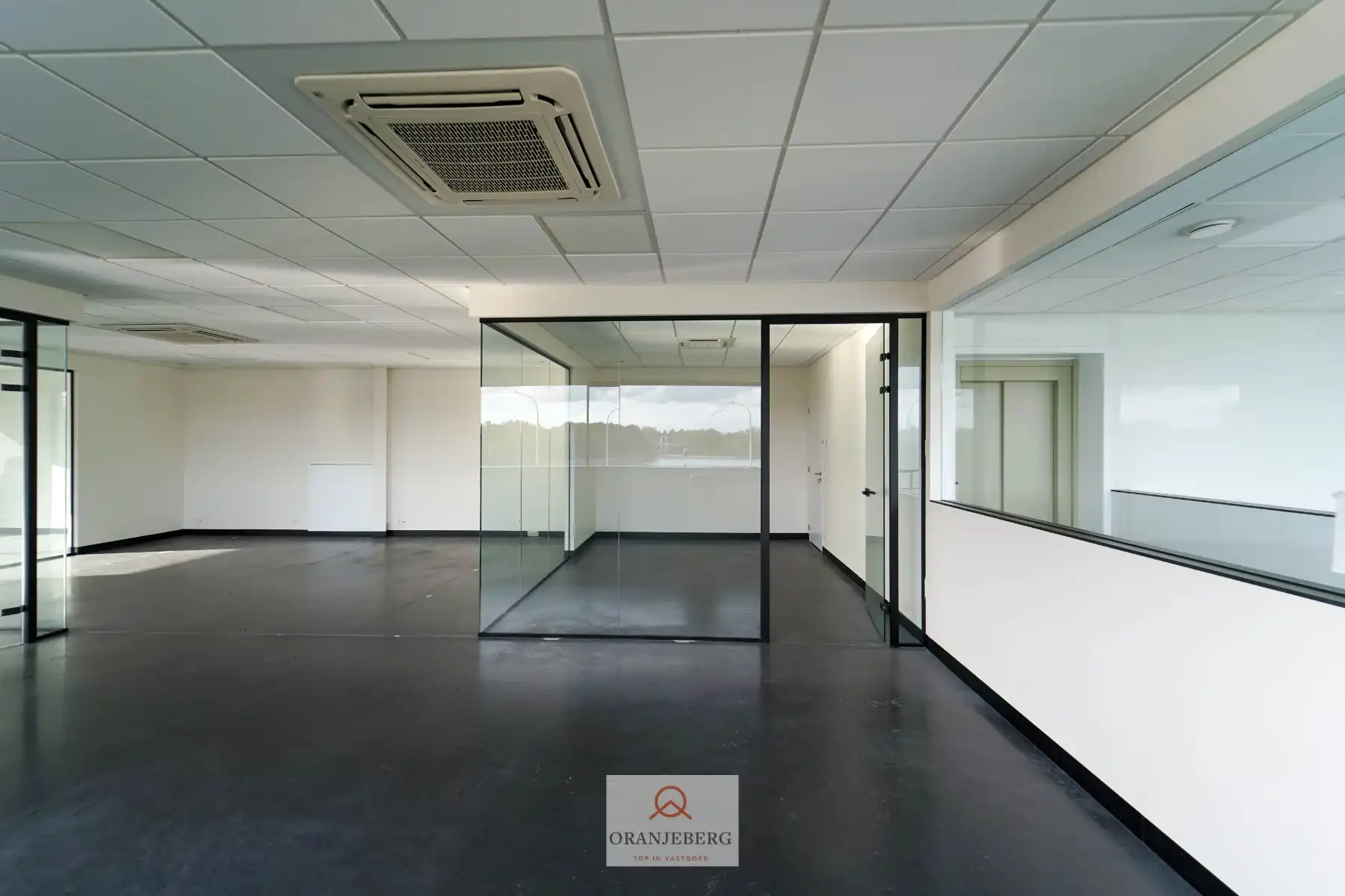 4 ruime en moderne kantoorruimtes te HUUR in EVERGEM foto 25