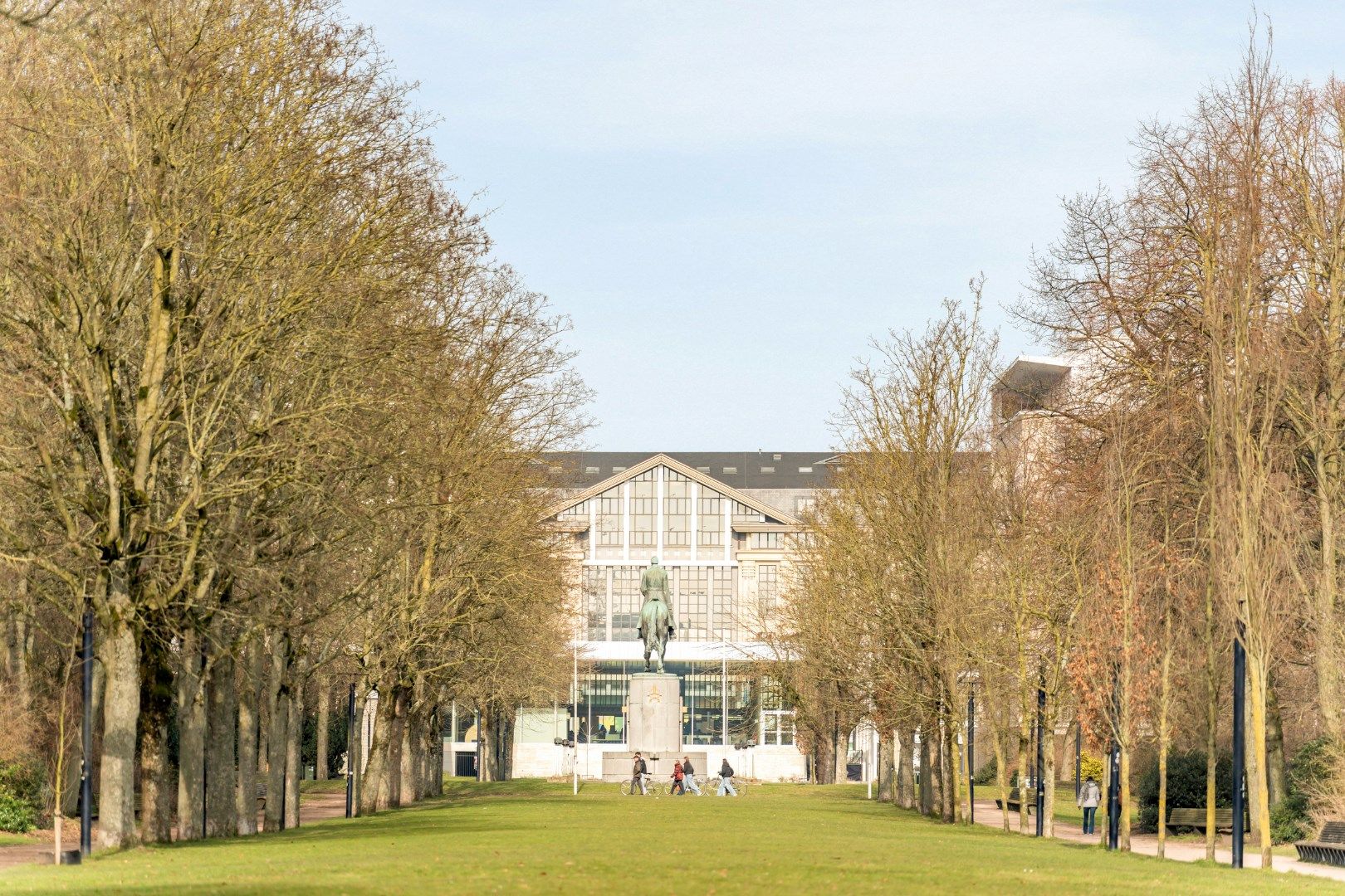 Gelijkvloers kantoor met uitstekende bereikbaarheid in Gent foto 17