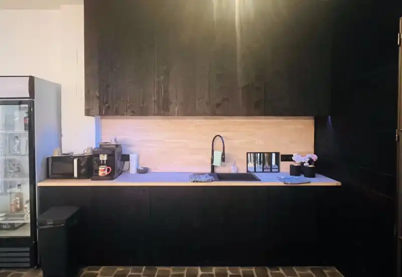 Magazijn te huur foto 3