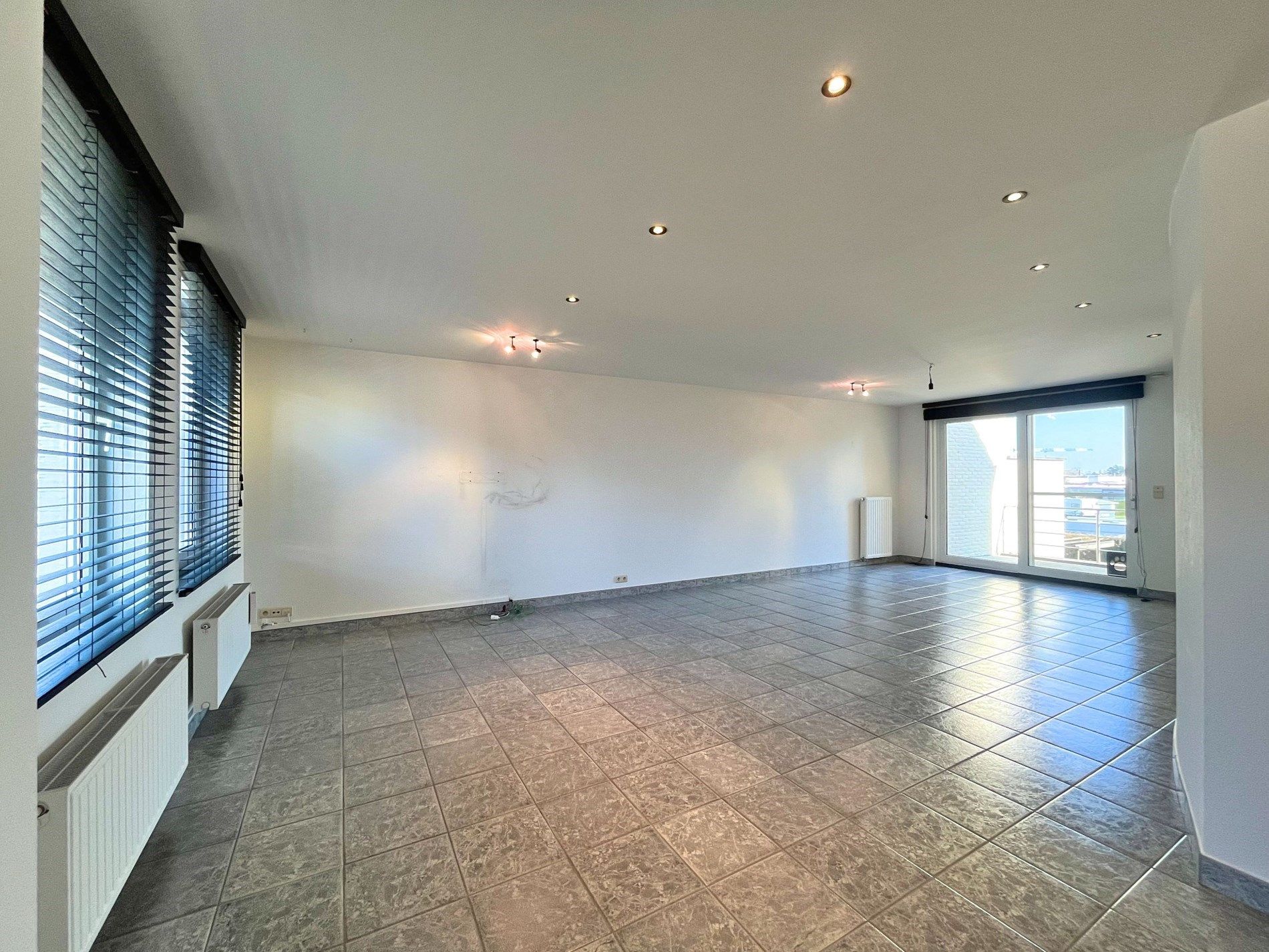 Leuke bel-étage woning met garage te Knokke foto 3