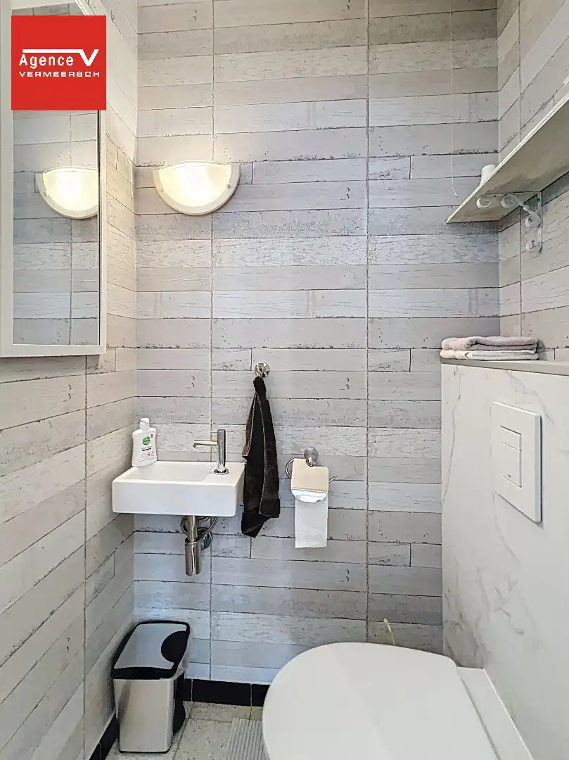 Verkocht ruim boven vraagprijs! Instapklare ruime bel-etagewoning met oprit, inpandige garage en zonnige tuin. foto 10