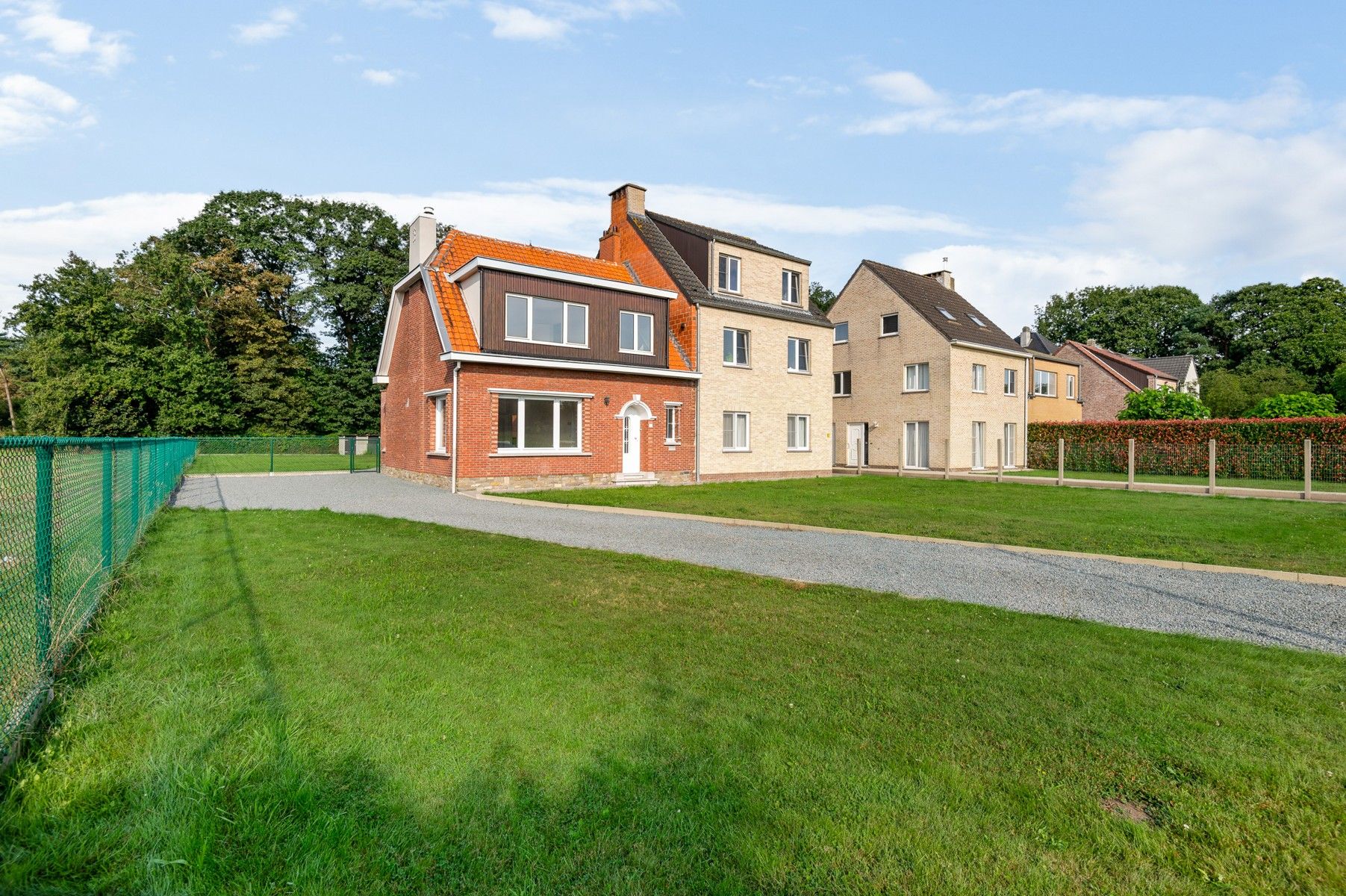 Woning met drie slaapkamers en prachtig uitzicht foto 2