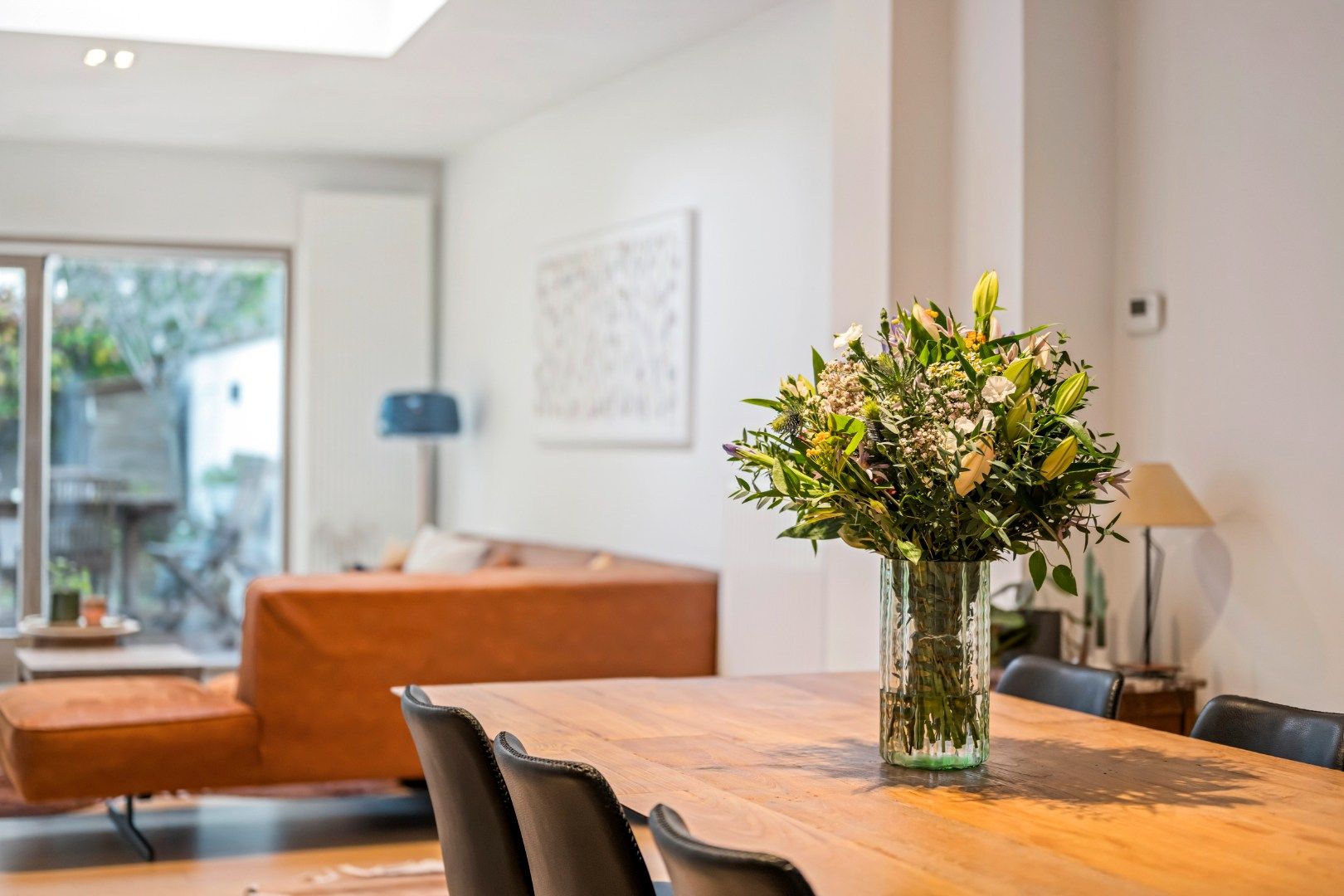 Instapklare, lichtrijke woning met 3 slaapkamers en zonnige tuin in Gent foto 9