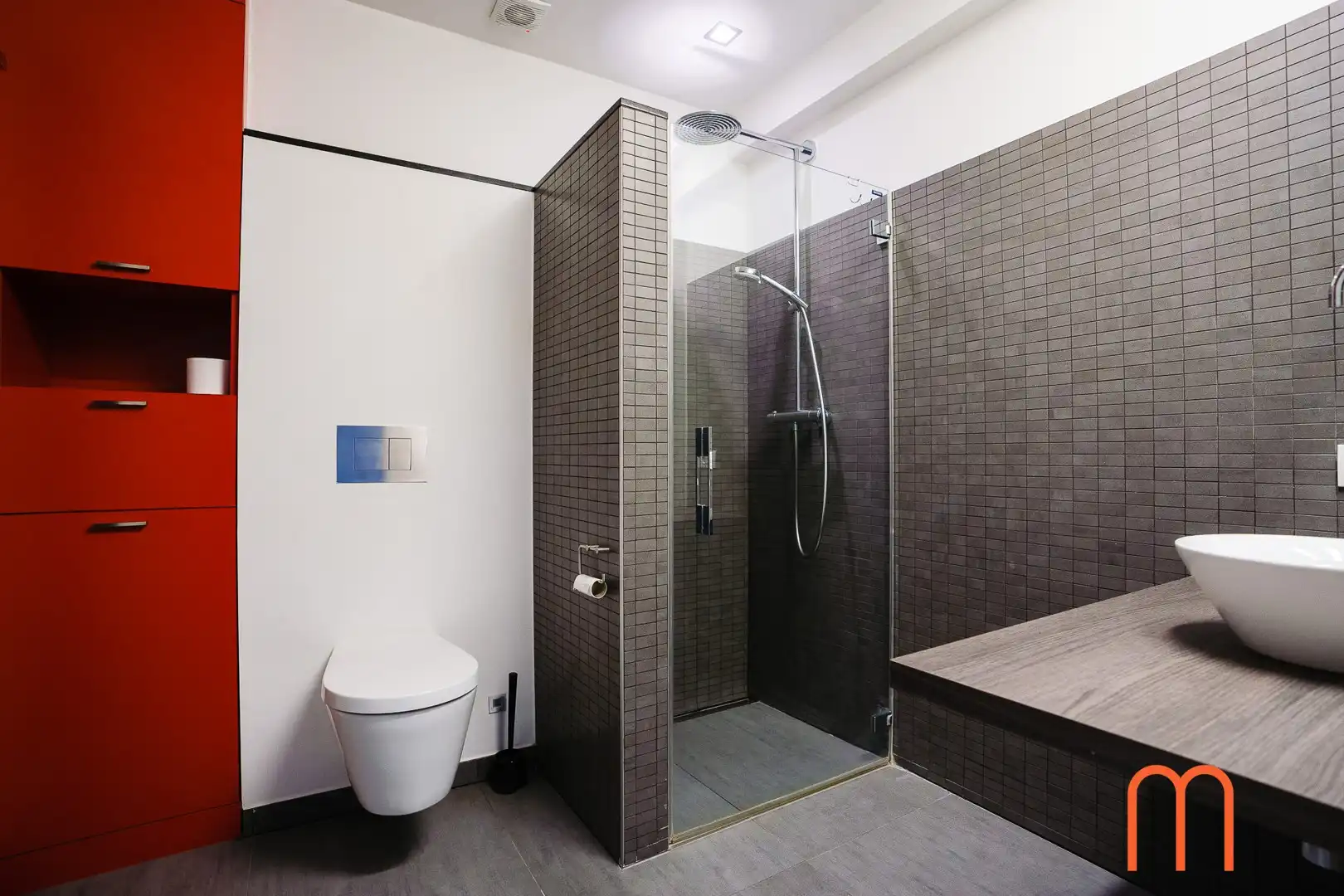 Stijlvol gemeubeld appartement met uniek zicht op jachthaven en Mercator foto 11