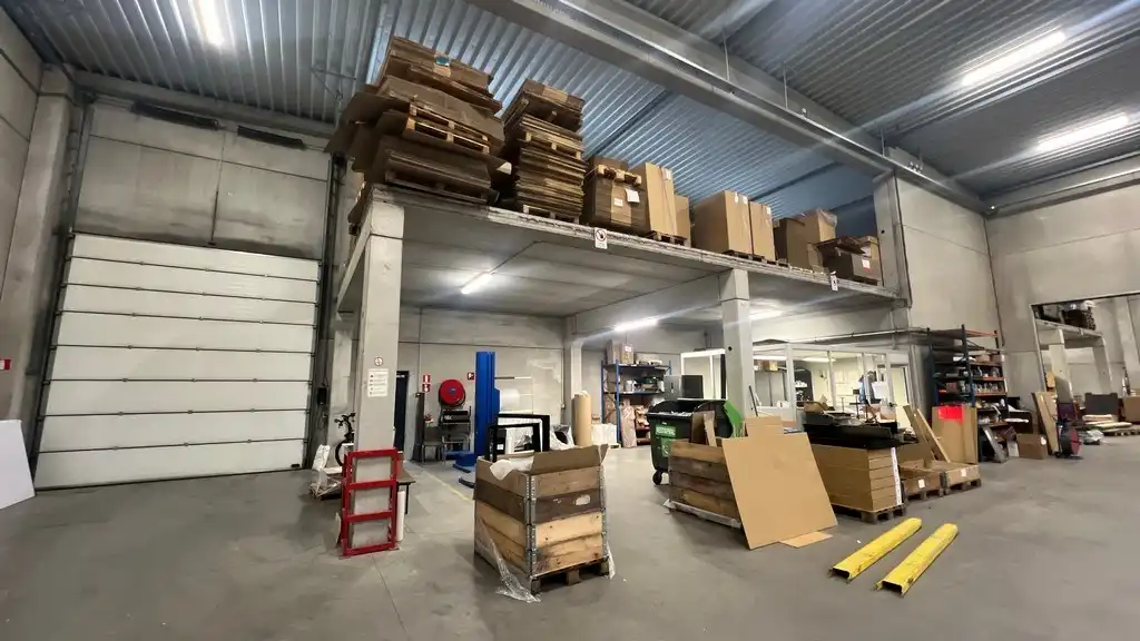 Magazijn te huur in de Heikensstraat in Zele foto 3