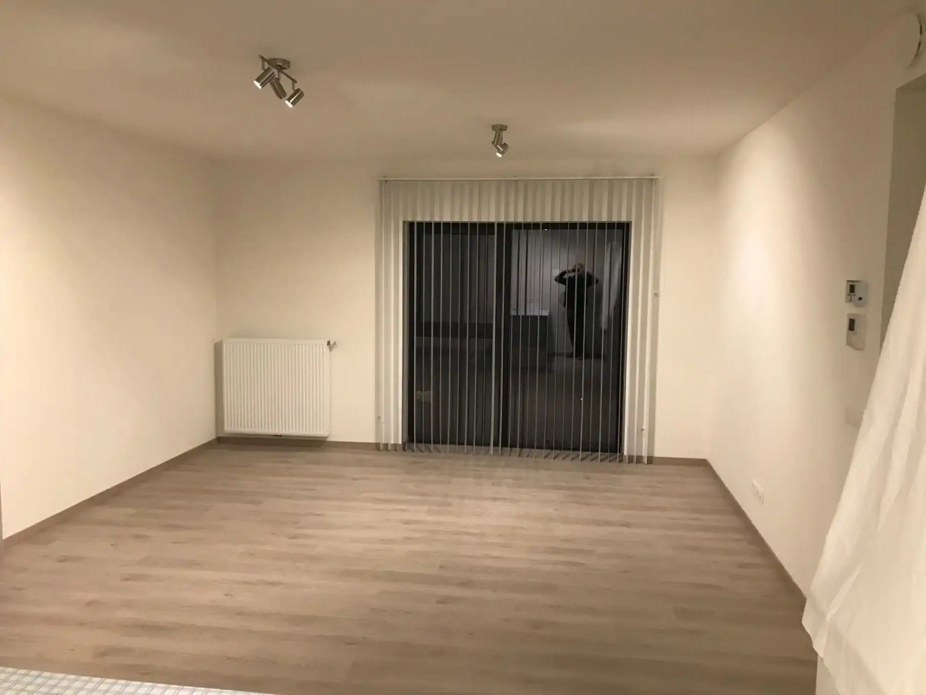 Hedendaags degelijk appartement met 2 slaapkamers in residentiële woonwijk Heuveldal. Garage inbegrepen in de huurprijs ! foto 19