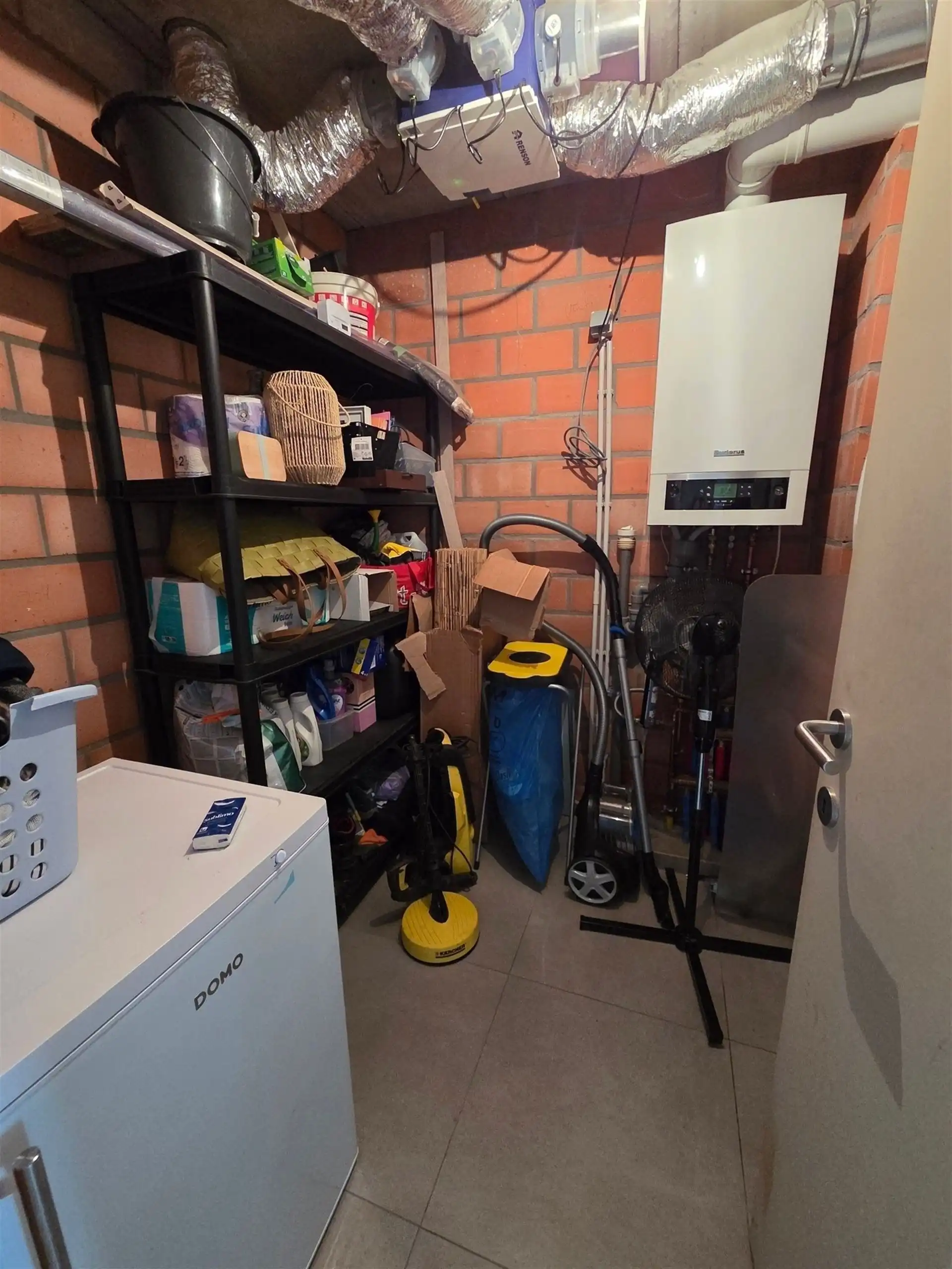 Instapklaar 2slpk- appartement met zuidgericht terras en carport in hartje Berlaar foto 11
