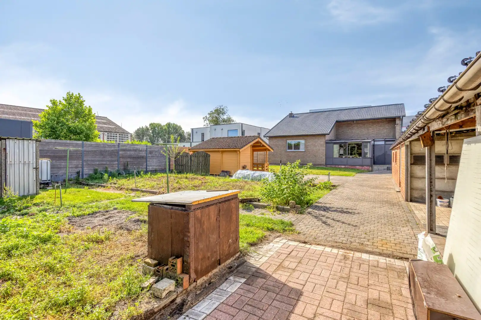 Goed onderhouden ruim ingedeelde woning met 3 slpks + zolder foto 26