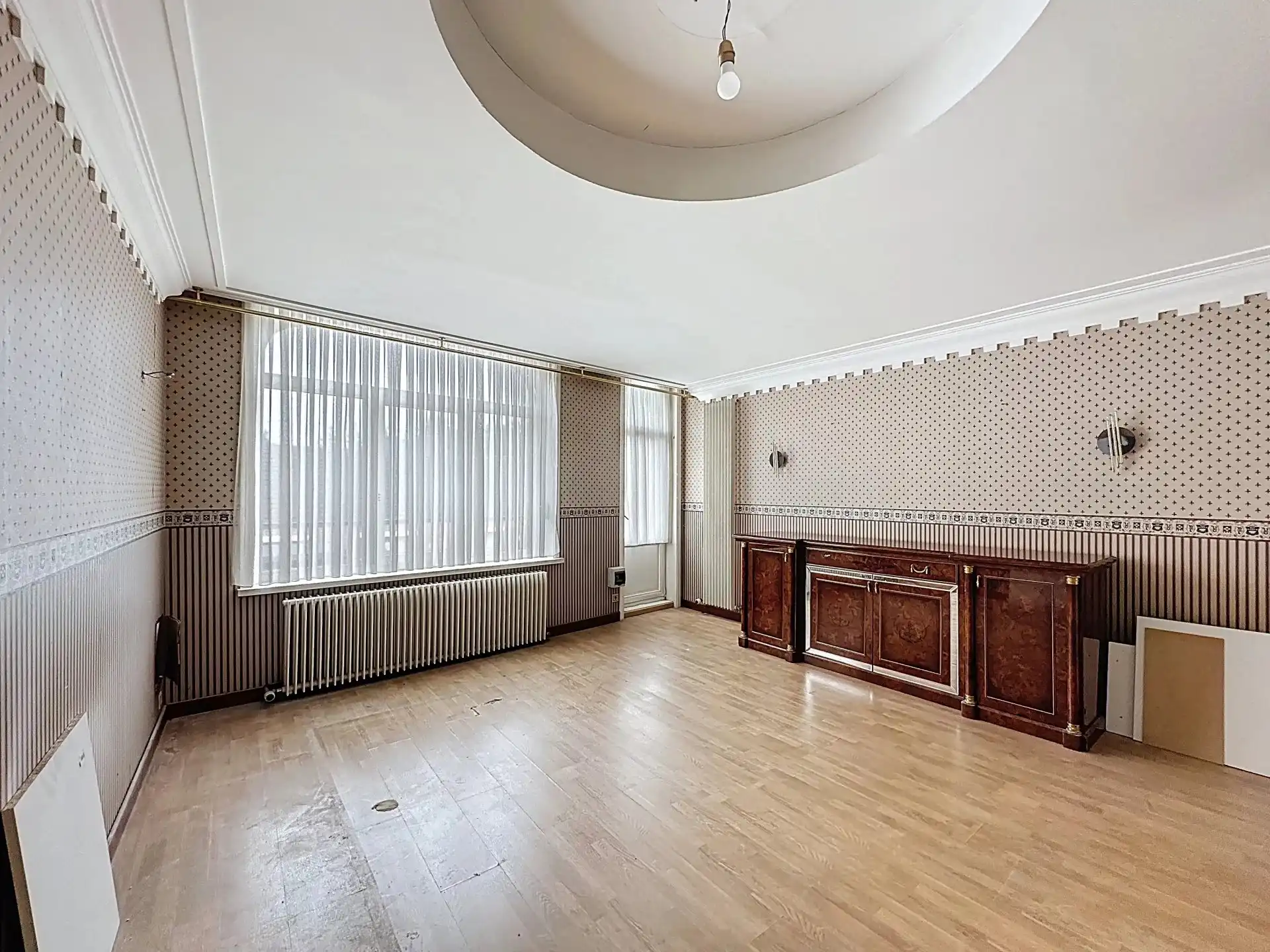 Handelspand met magazijn en bovengelegen appartement. foto 14