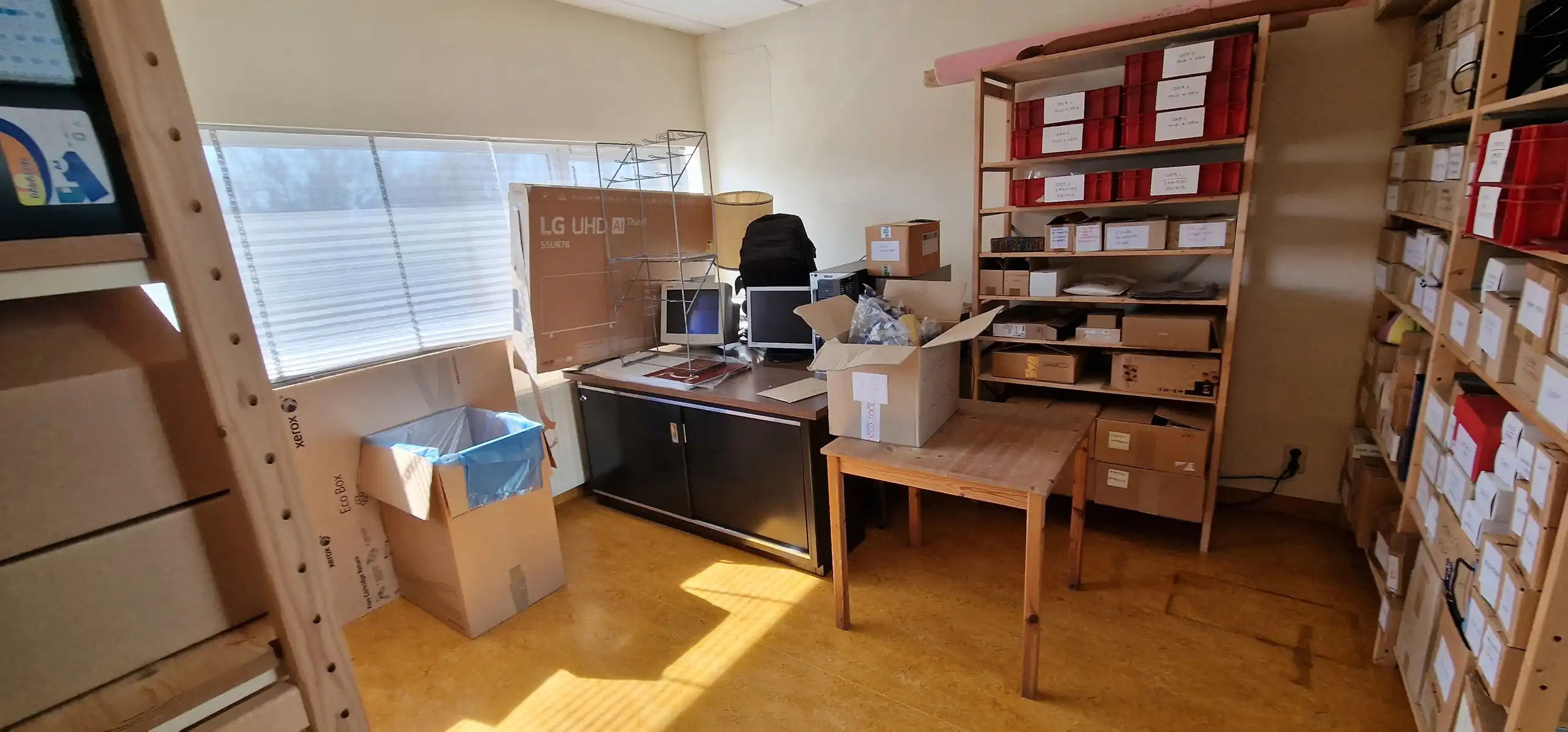 Grote magazijnruimte/atelier met kantoor te koop in Deurne  foto 43