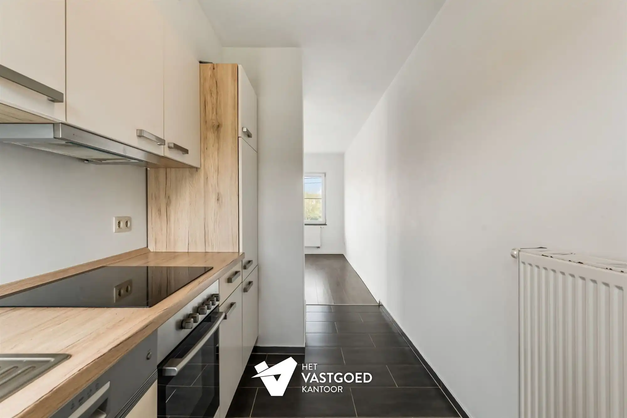 INSTAPKLAAR DUPLEX APPARTEMENT (127M²) MET 2 SLAAPKAMERS EN AUTOSTAANPLAATS TE BERINGEN foto 7