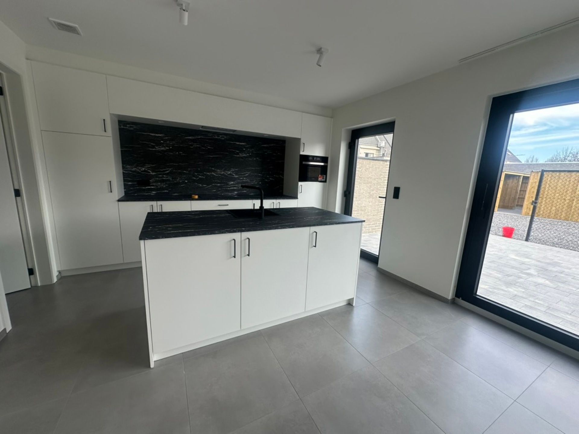 Appartement te huur foto 7