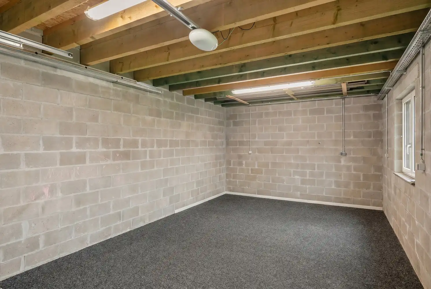 Ruime rustige vrijstaande woning met nieuwbouw-uitbouw foto 22