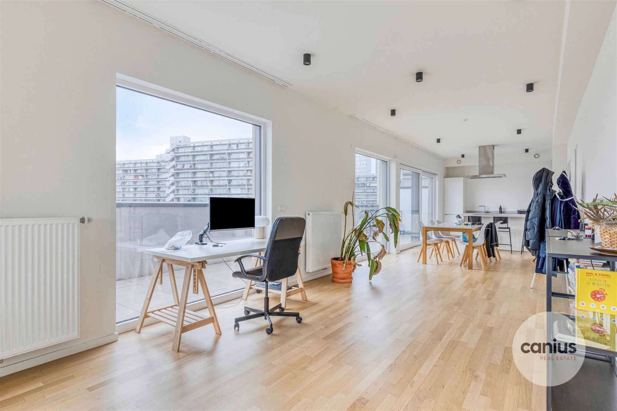 PENTHOUSE MET MAGNIFIEK TERRAS, 3 SLKS + AUTOSTAANPLAATS foto 5