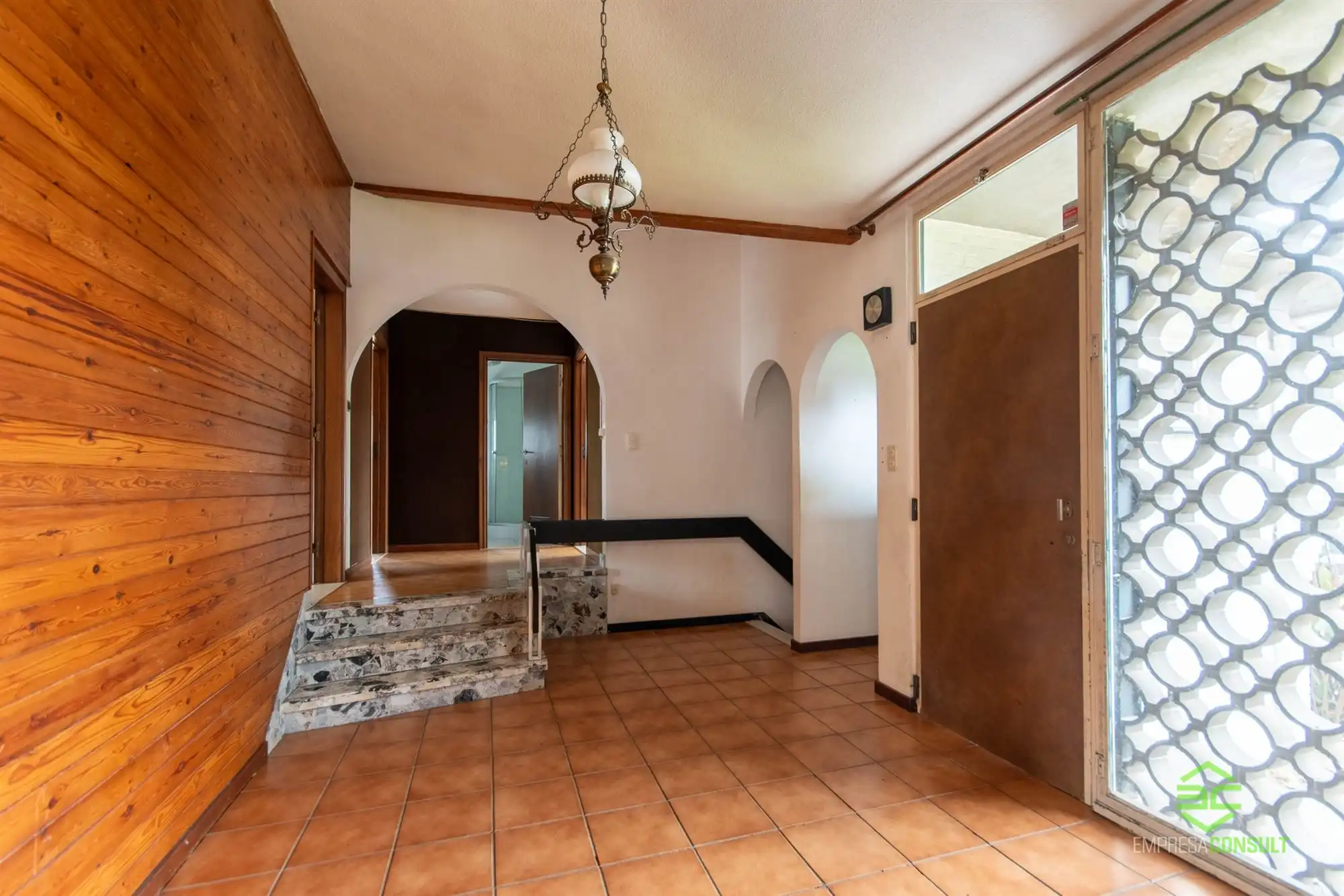 Te renoveren gezinswoning met 3 slpk op 7a 52ca nabij het centrum! foto 6