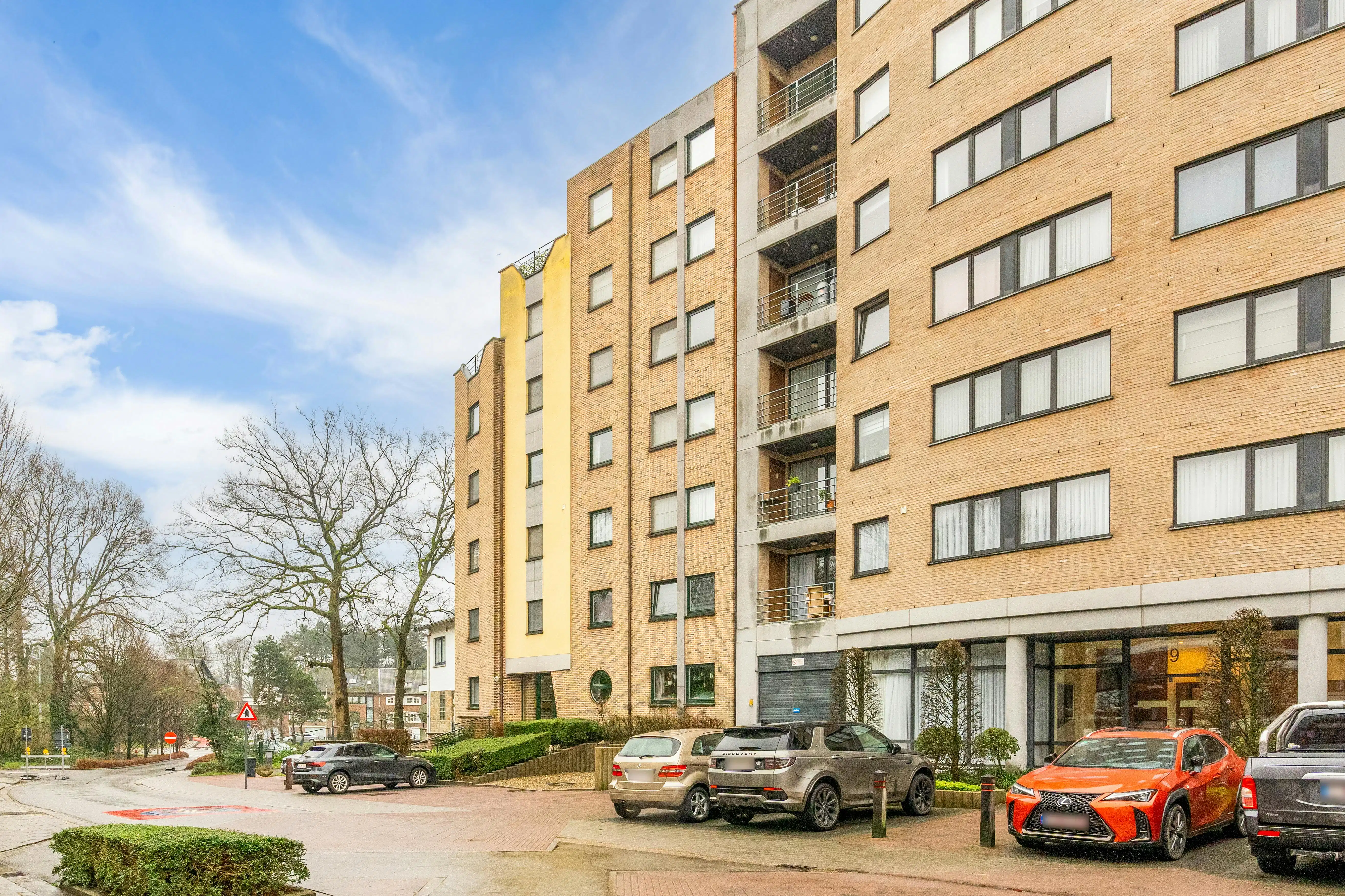 Appartement met terras en autostaanplaats in Genk foto 12