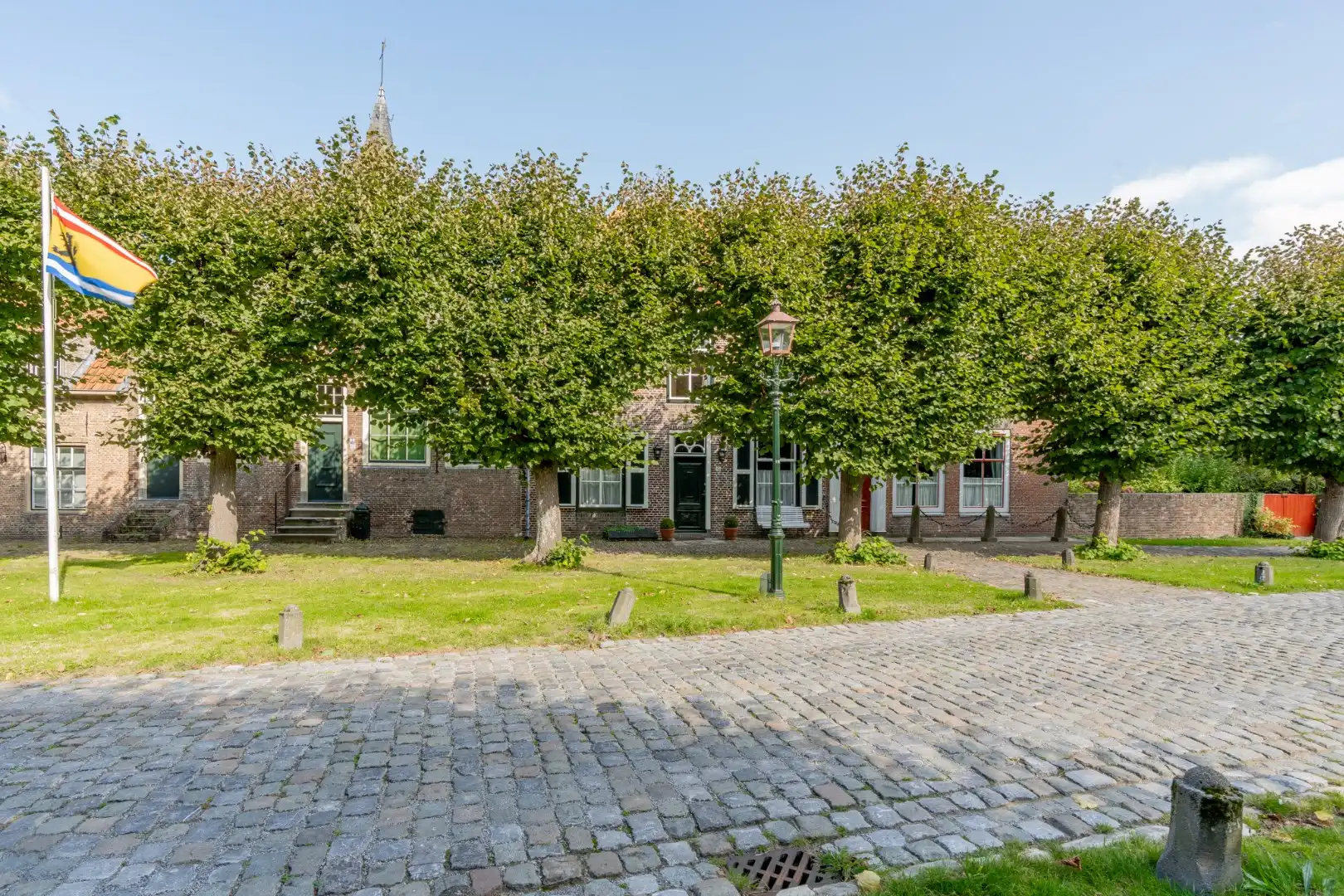 Marktplein 13 - Monumentaal huis foto 3