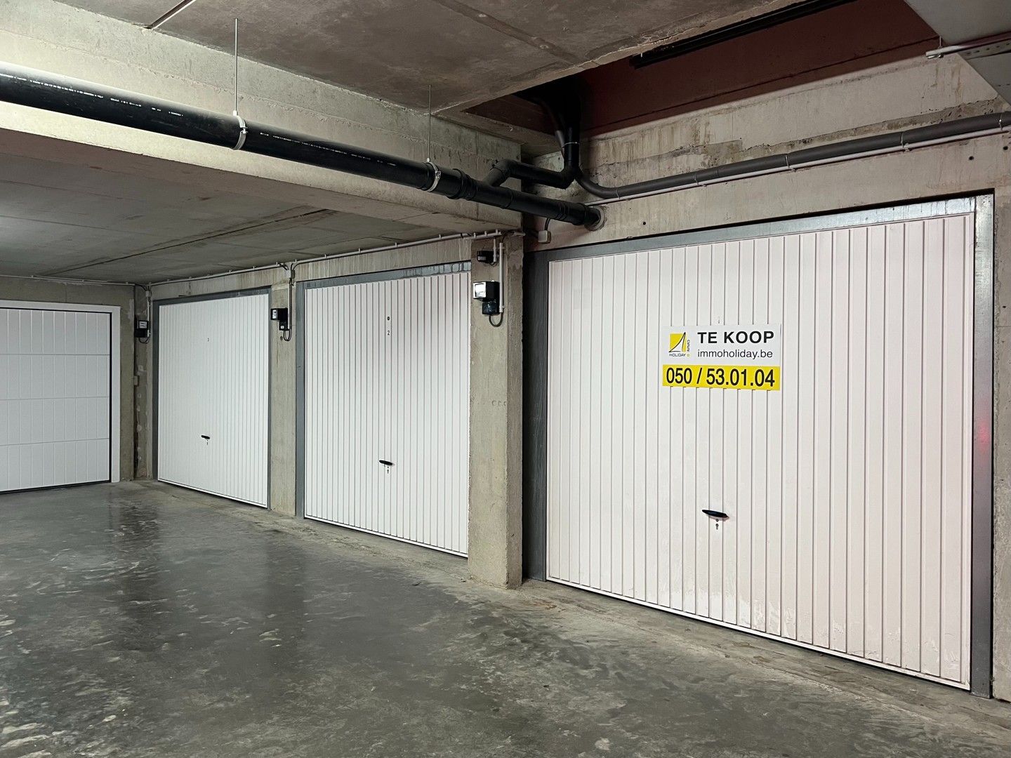 Ruime garage in een piekfijn complex! foto 7