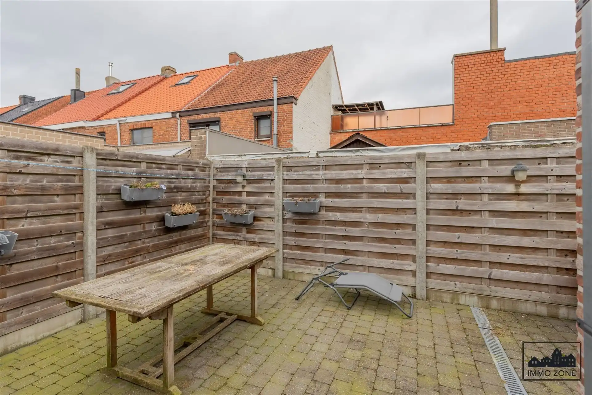 Gunstig gelegen recente 2 slaapkamerwoning met terras. foto 17