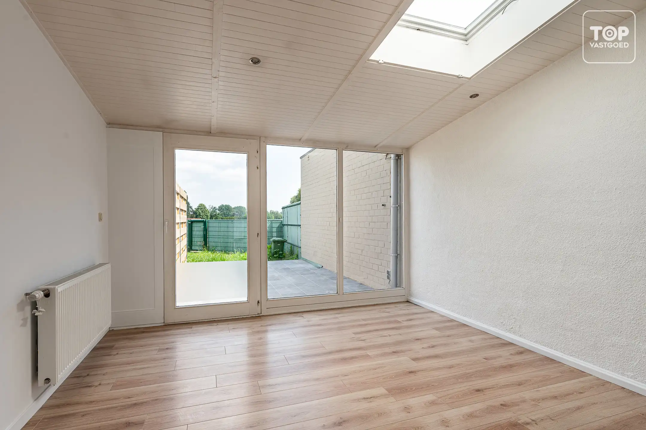 Instapklare woning met 3 slaapkamers en open zicht op de velden foto 5