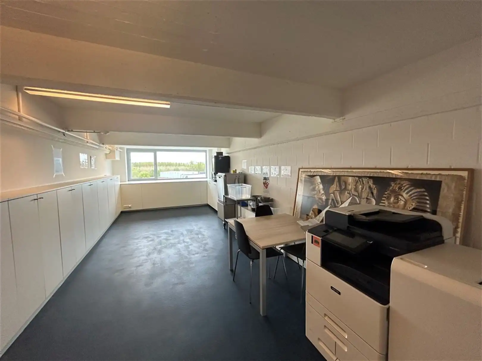 Kantoorgebouw foto 17