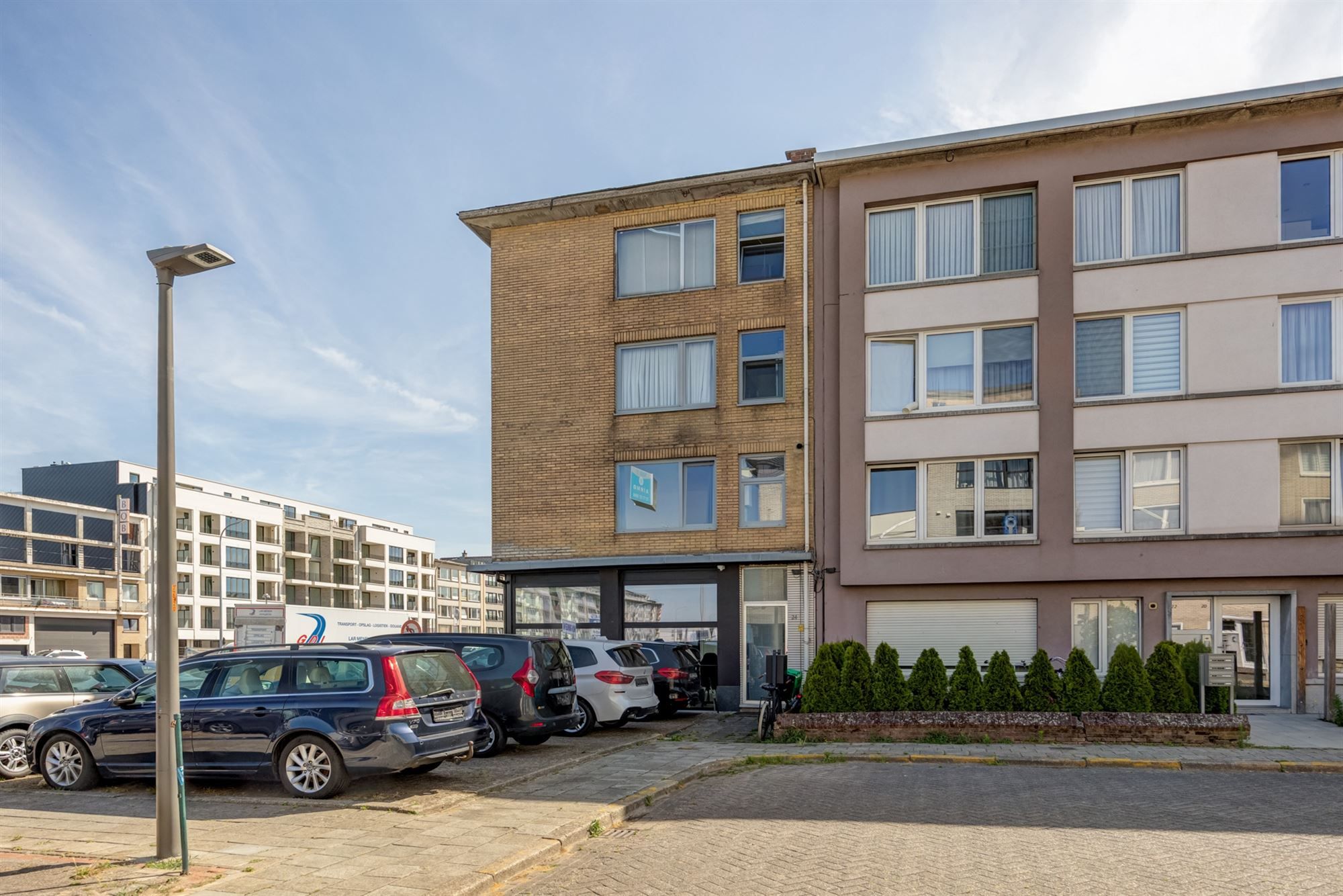 Lichtrijk hoekappartement met 1 slaapkamer foto 12