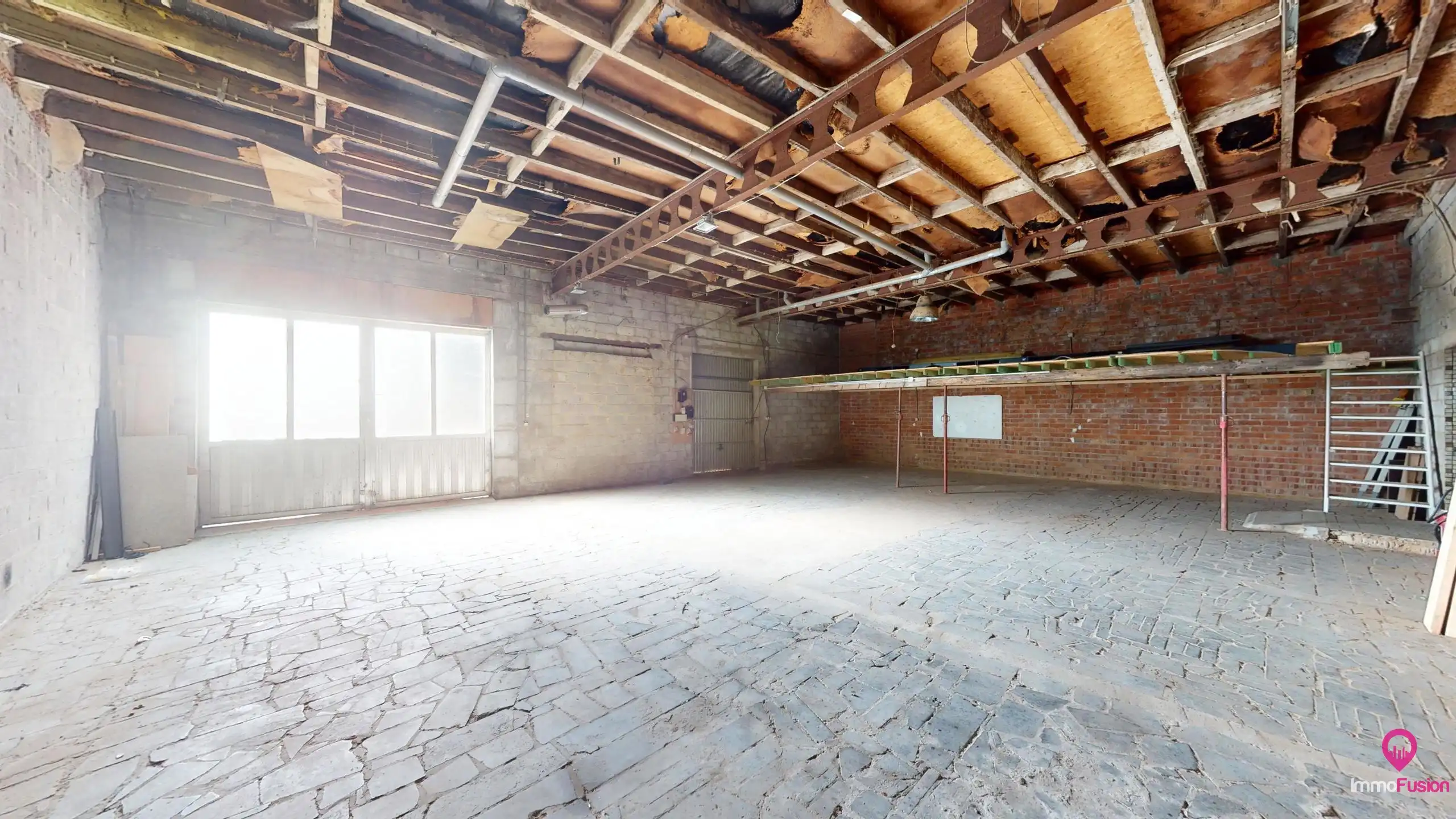 Strategisch gelegen woon-werkpand met ruime studio! foto 37