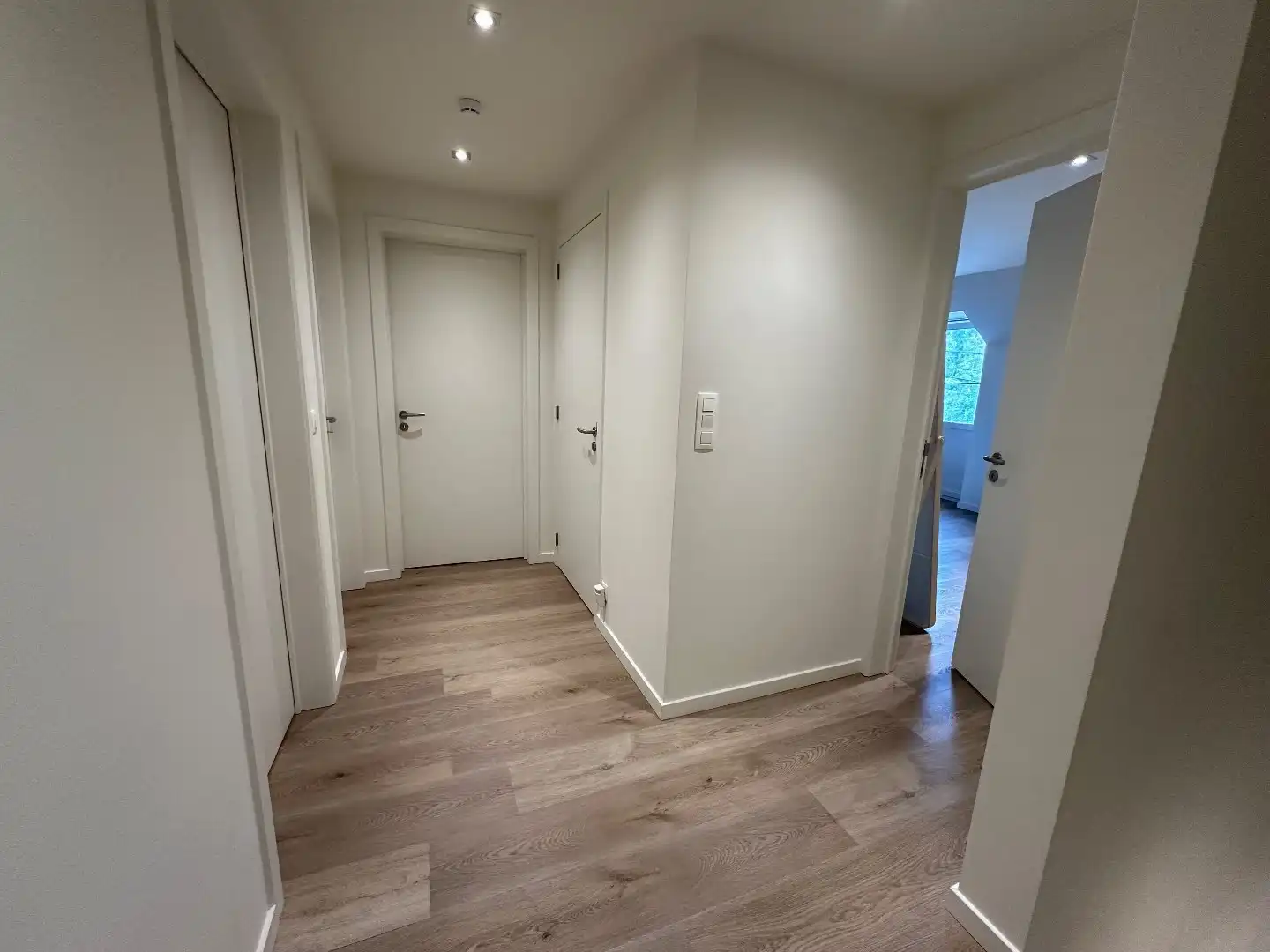 Recente woning met 3 slaapkamers, berging, kelder, zolder, garage en terras te Voeren  foto 6