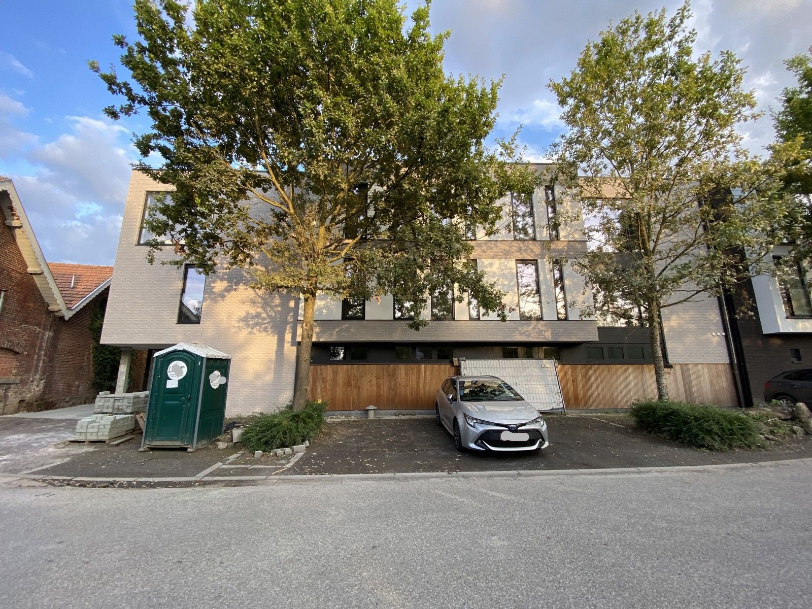 Zeer recent appartement met 1à2 slaapkamers en staanplaats foto 4