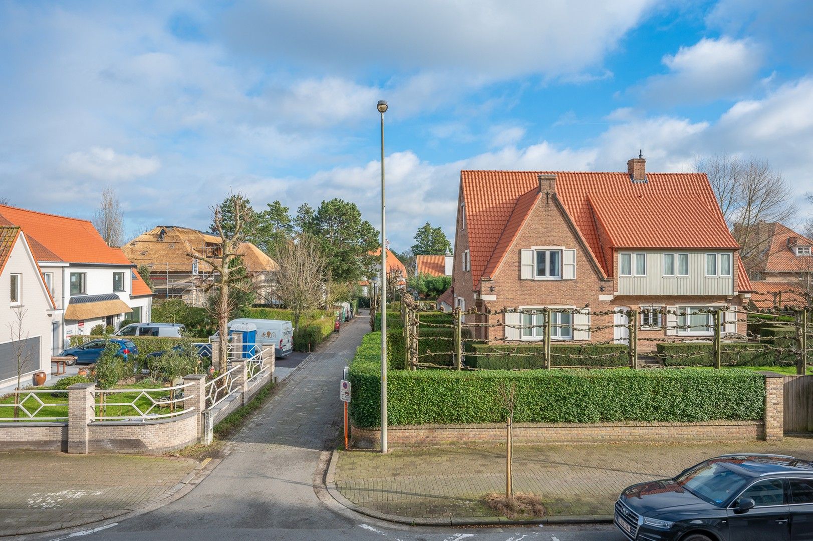 Ruim appartement met 3 slaapkamers op een centrale ligging genietend van magnifieke open zichten op Knokke. foto 4