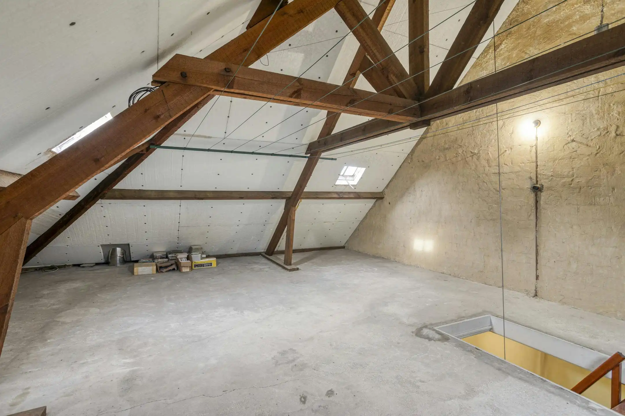 Te renoveren statige woning met royale tuin in Ardooie foto 22