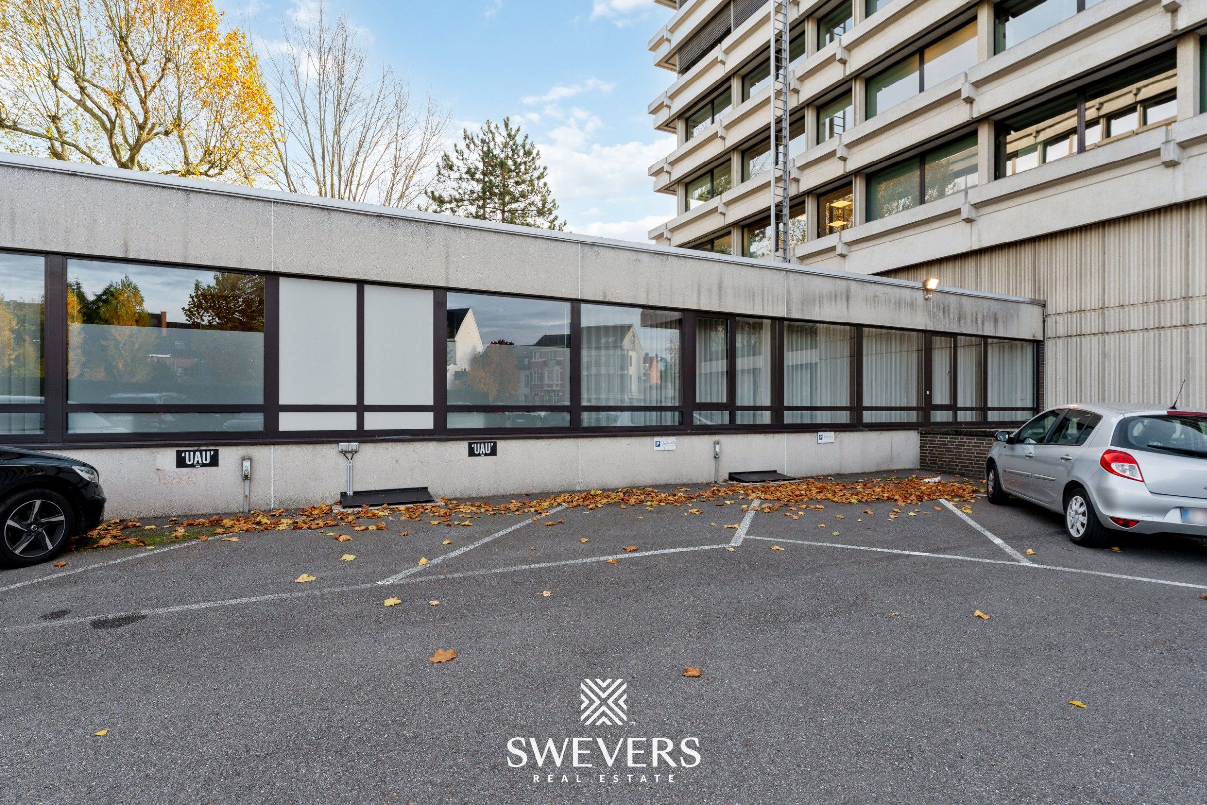 Instapklare trendy kantoren ( 412 m2 ) incl. parking op toplocatie centrum Hasselt foto 40