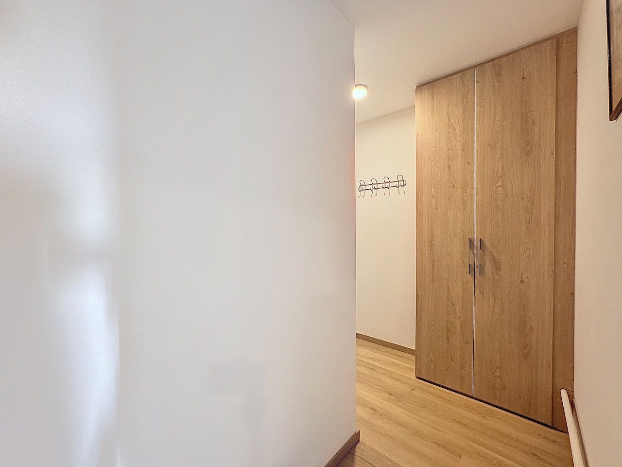 Zeer goed gelegen, vernieuwd appartement met zijdelings zeezicht foto 12