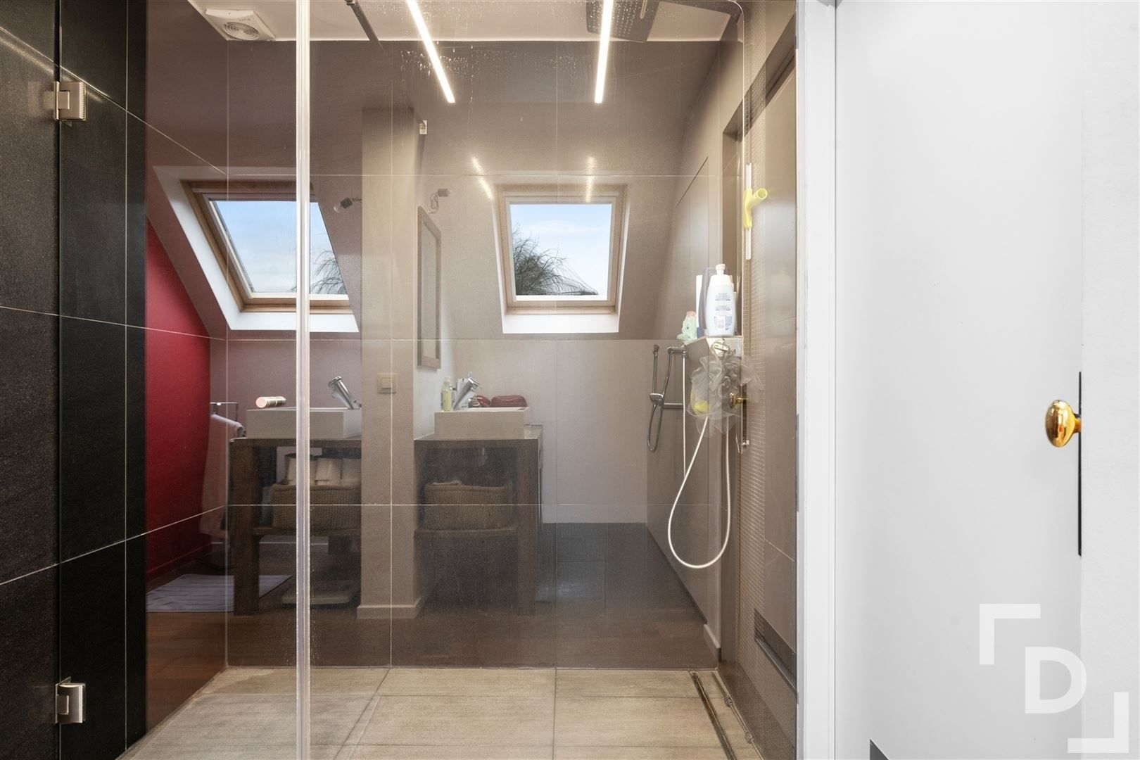 Ruime en energiezuinige villa te koop in Poperinge foto 24