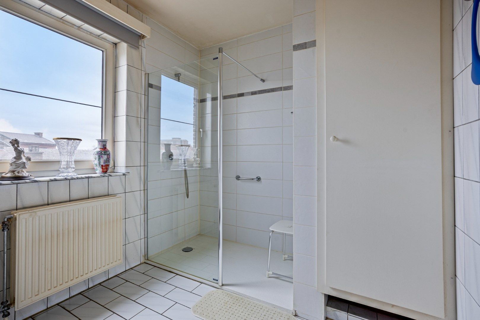 Ruim appartement met zicht op de middeleeuwse Wallen te Tongeren - Verkoop met lijfrente foto 22