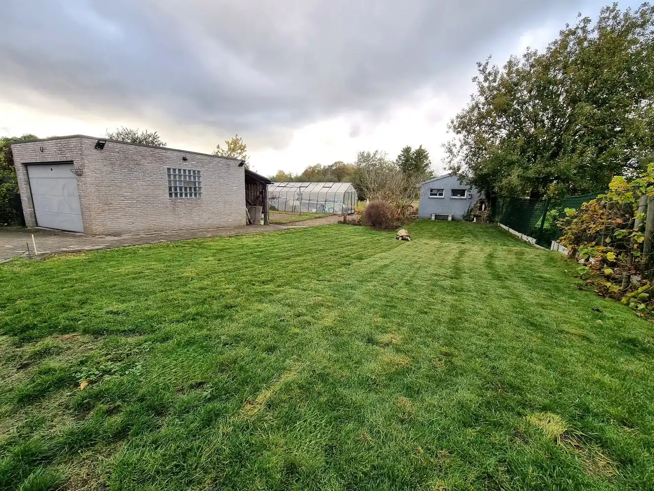 Ruime instapklare gezinswoning met prachtige tuin 28a51ca en uitstekende ligging! foto 5