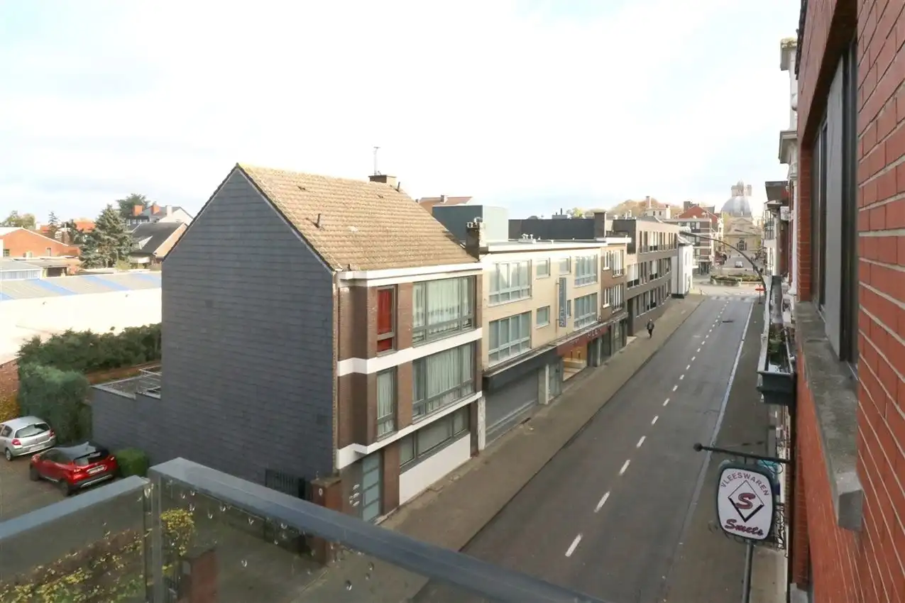  lift, 2 slpk., terras, autostaanplaats, volle centrum foto 6