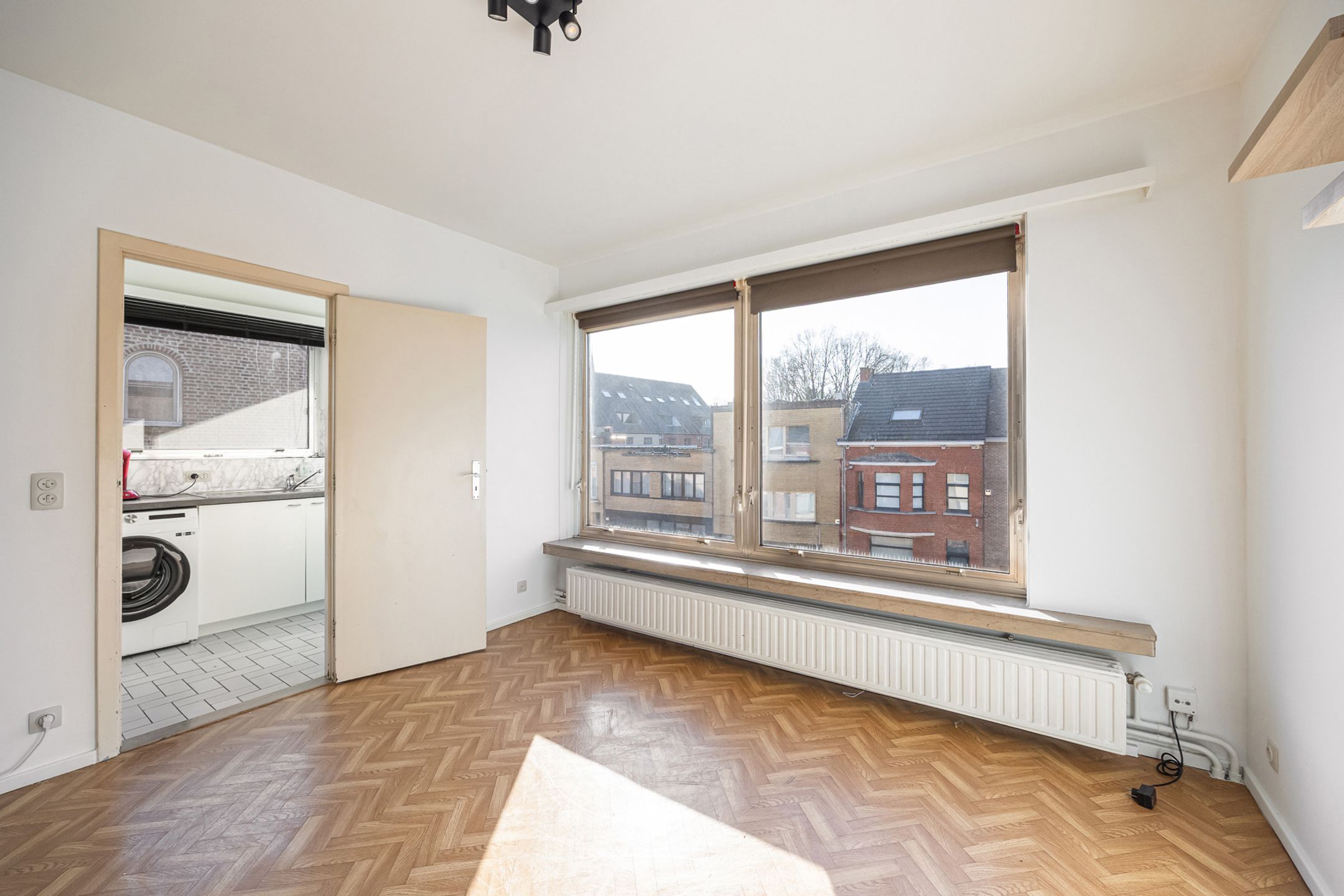 Instapklaar appartement met 2 slaapkamers op toplocatie!  foto 9