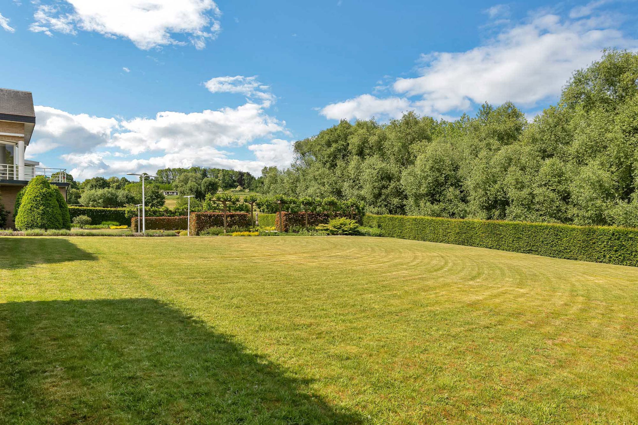 Unieke villa met zwembad, op riant perceel van 53 a 28 ca foto 31