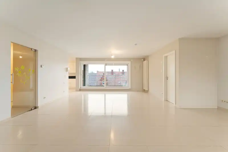 Centrum Roeselare - Ruim Instapklaar energiezuinig App met 3 slpk en garage foto 6