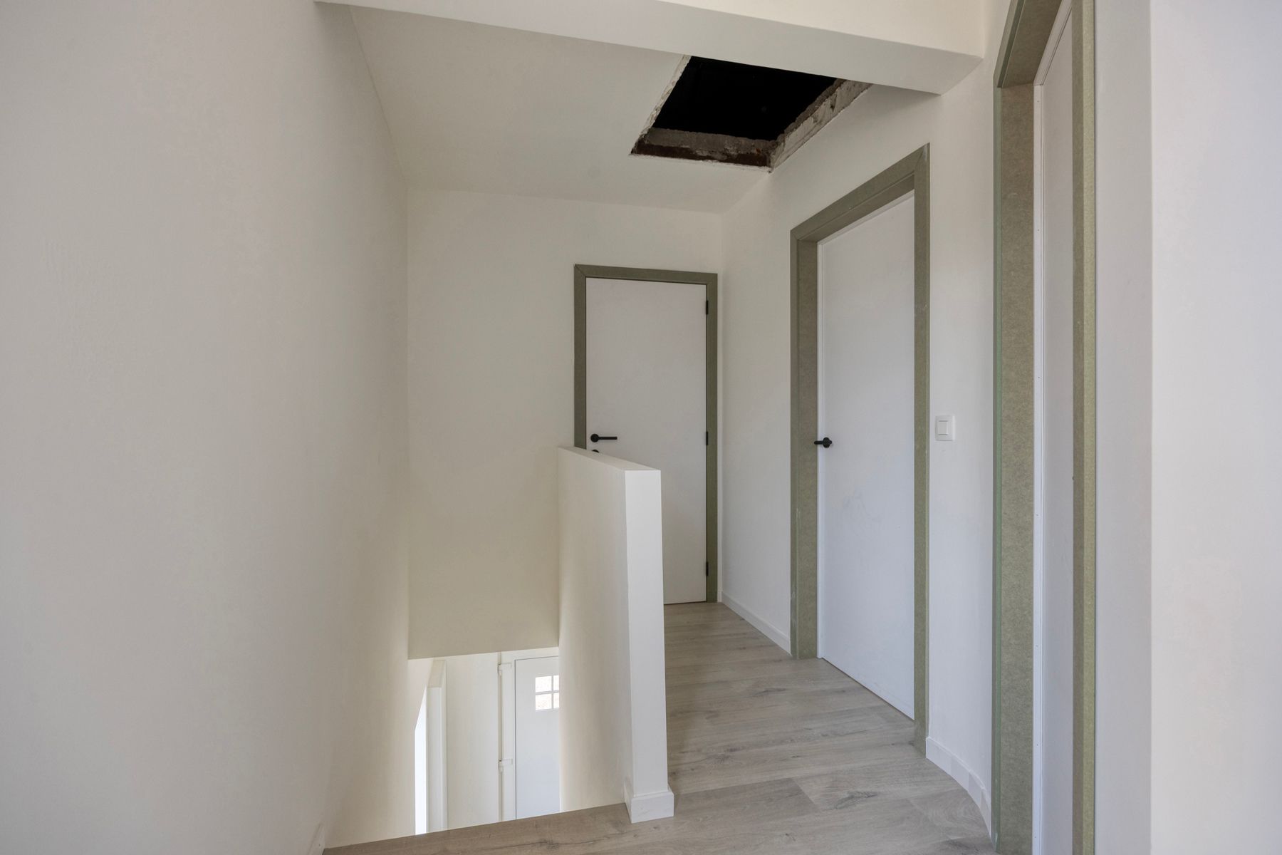 Volledig gerenoveerde gezinswoning te Bree. foto 16