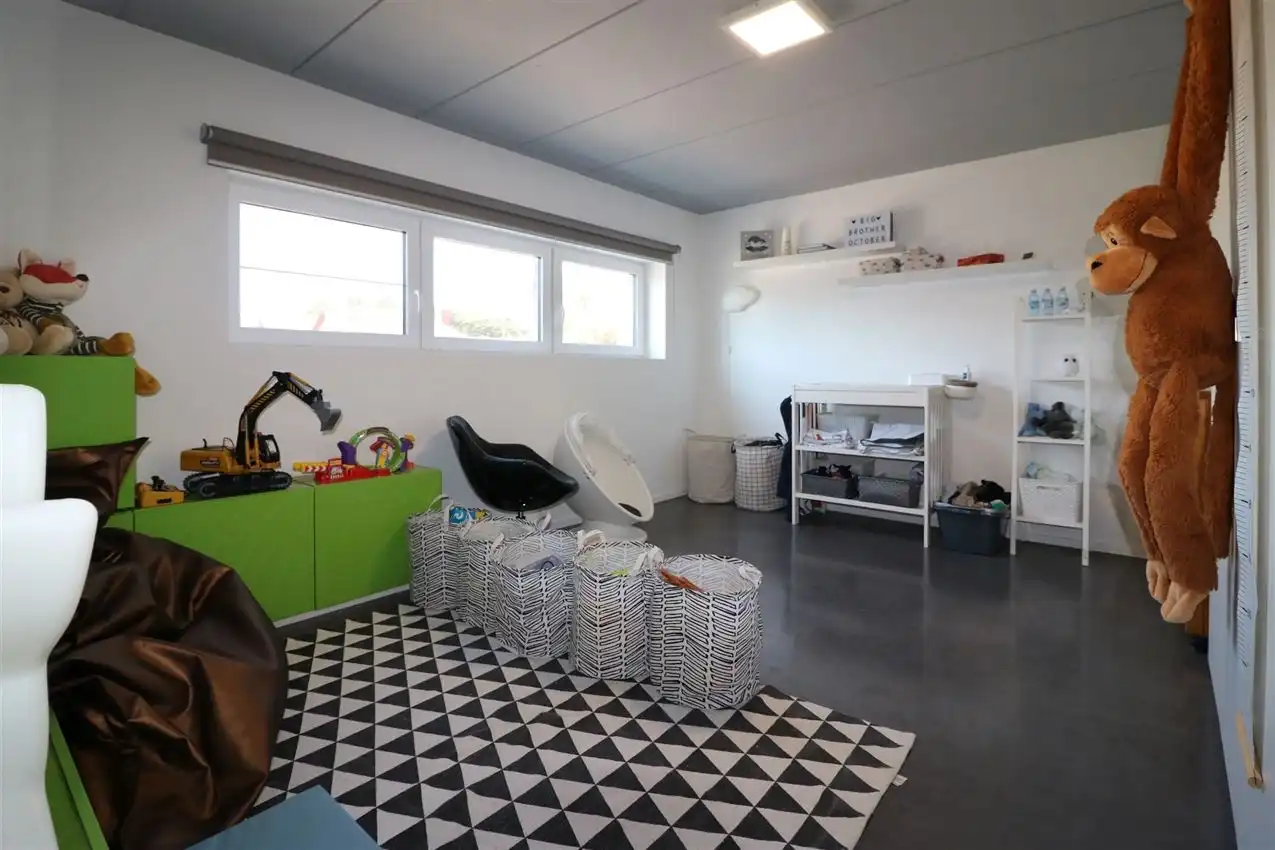 E28 | 2016/ Zonnepanelen | 3 slaapkamers | Grote tuin | Aparte garage | Nabij E314 en groen foto 54