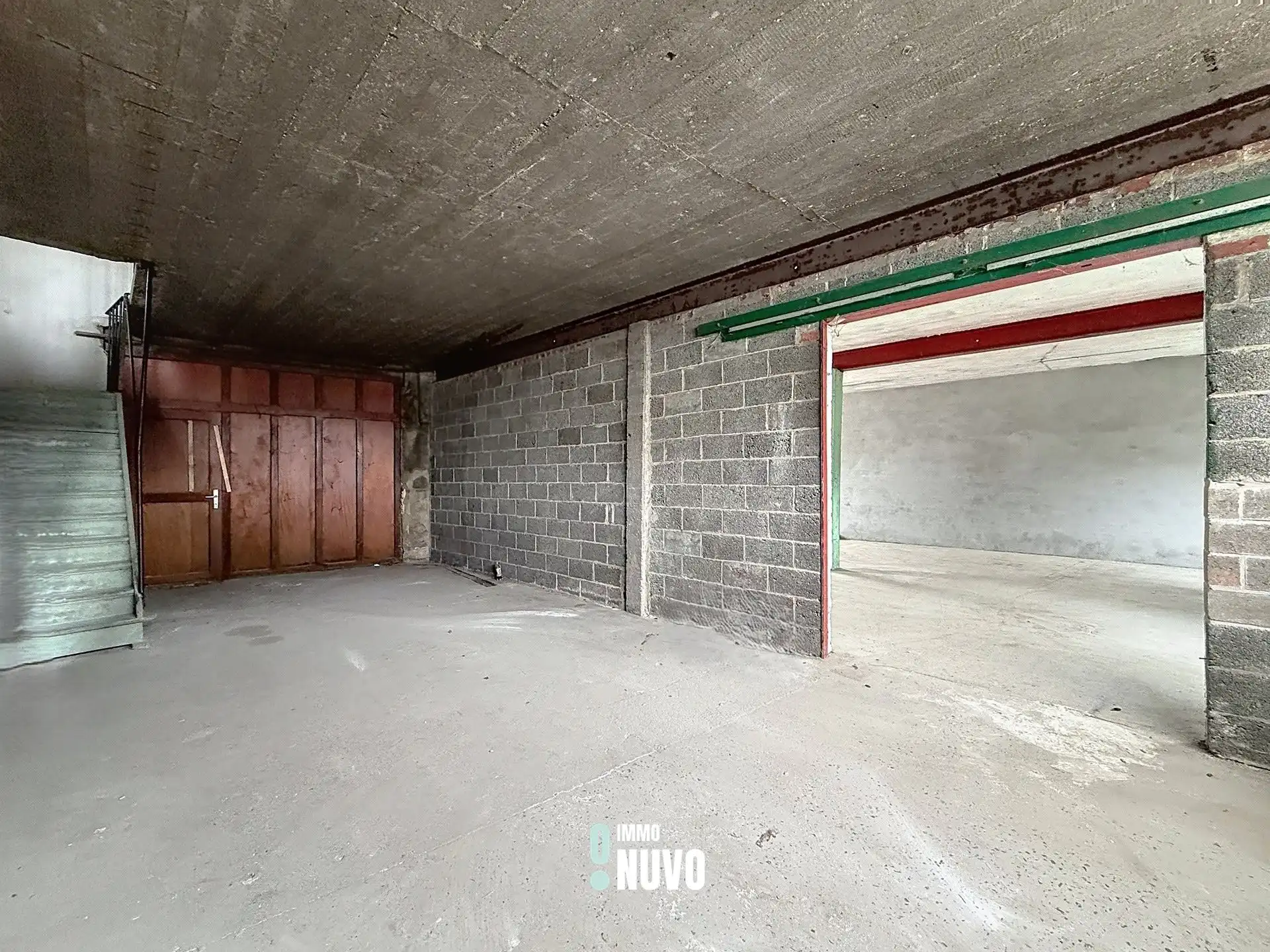 Woning met loods foto 19