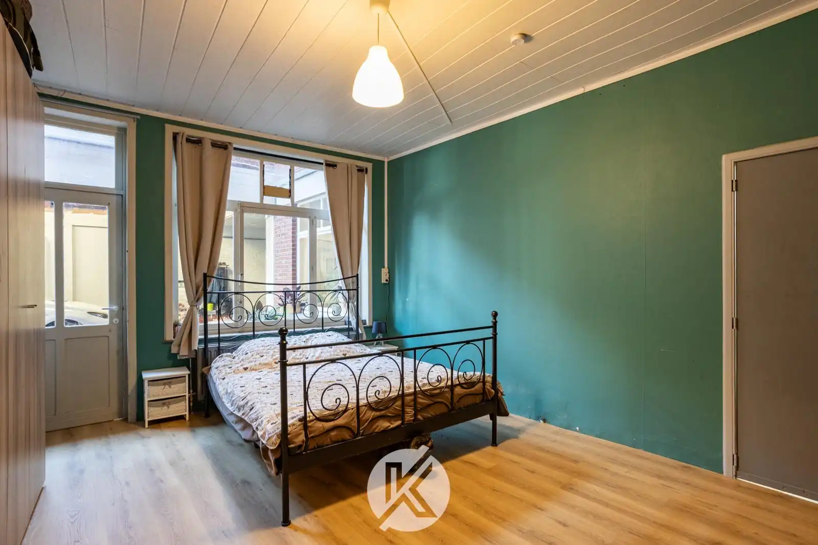 Ruime woning met polyvalente bijgebouwen foto 8