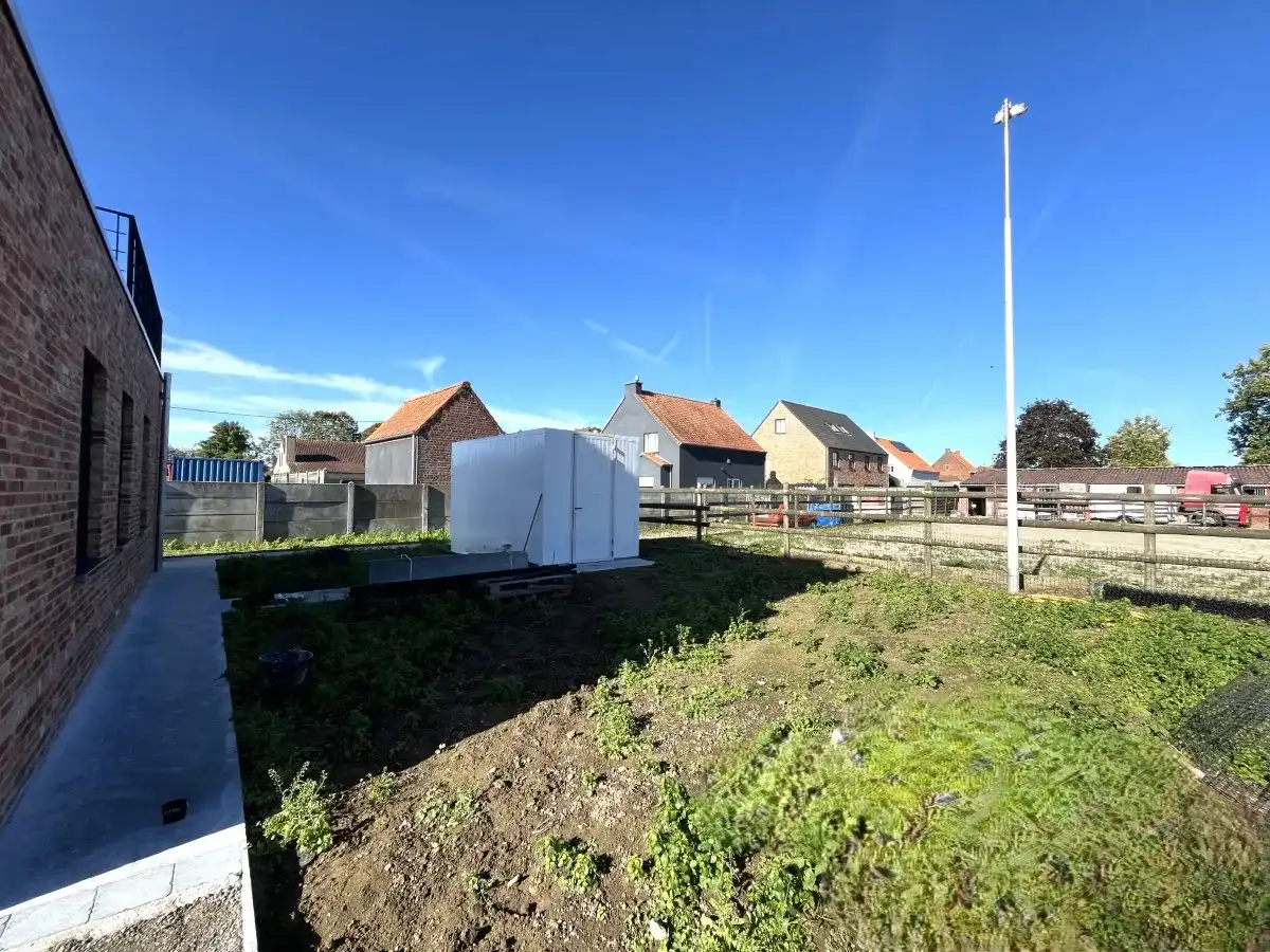 Beselare – Duplexnieuwbouwappartement met 3 slaapkamers en tuin foto 12