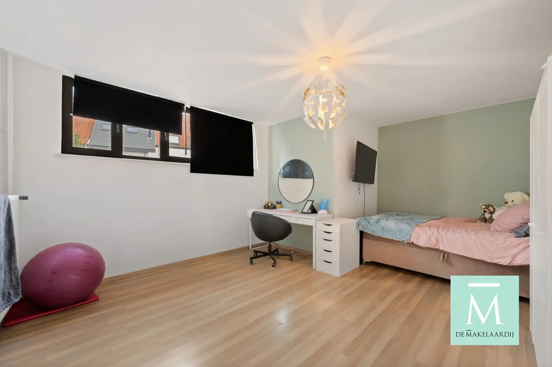 PRACHTIG WOONHUIS IN HARTJE MECHELEN MET MODERNE INRICHTING EN GEZELLIGE BINNENPLAATS foto 8