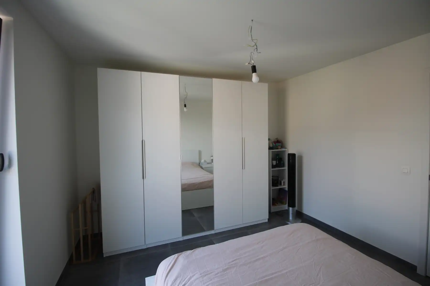 Ruim appartement van 122 m² met 2 slaapkamers, 2 terrassen, autostaanplaats en kelderberging. foto 14