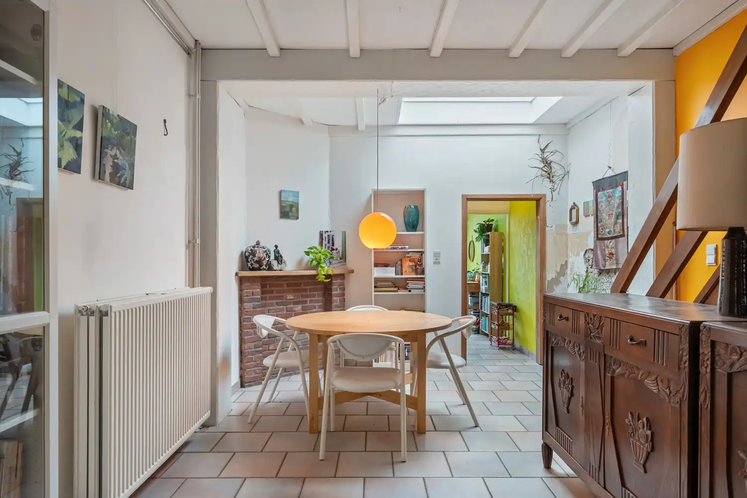 Goed gelegen en energiezuinige(B-label) woning met 3 slaapkamers en een tuin nabij het station van Leuven! foto 3